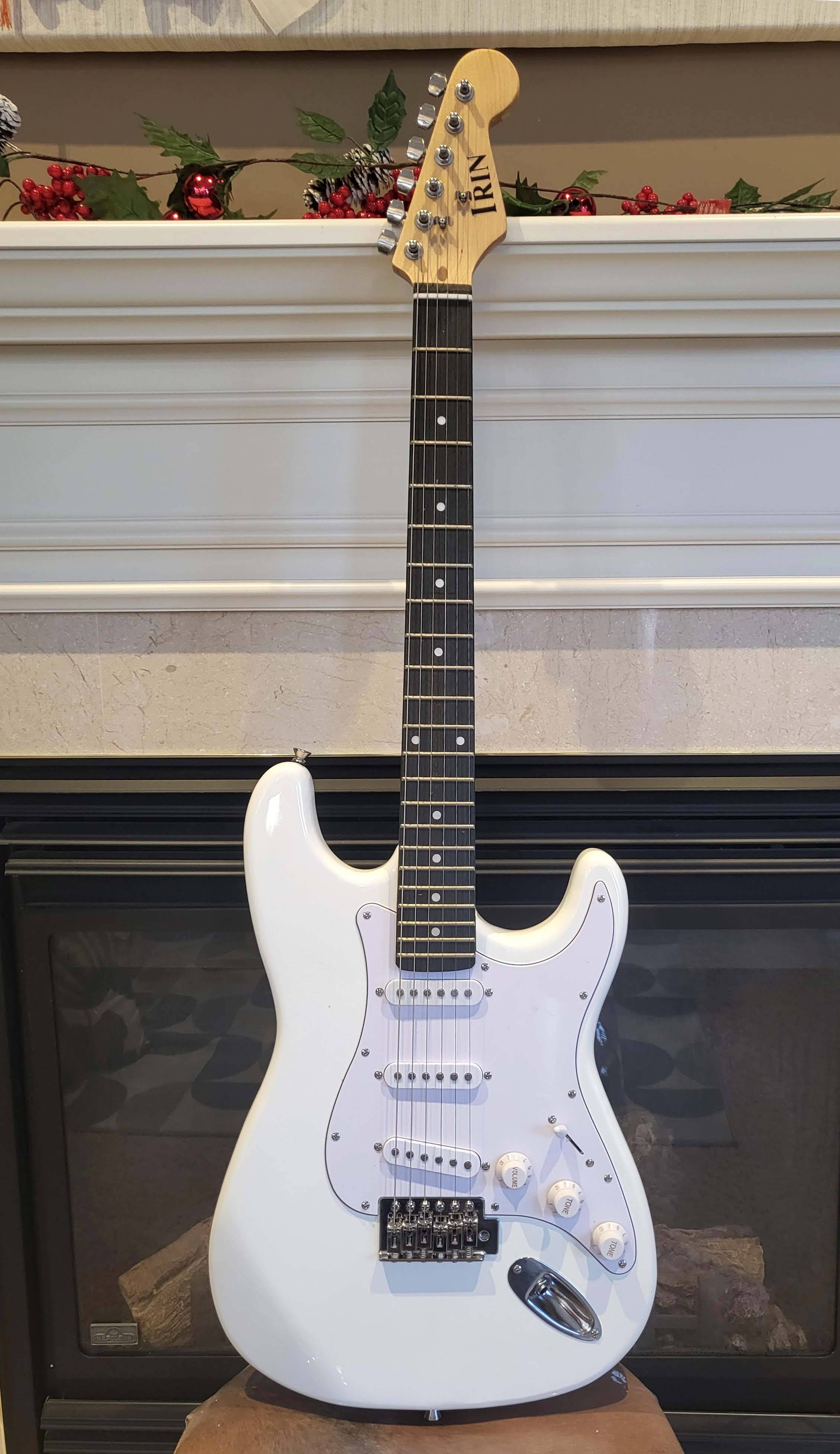 Brand New White Electric Guitar – Clean Sound, Solid Quality