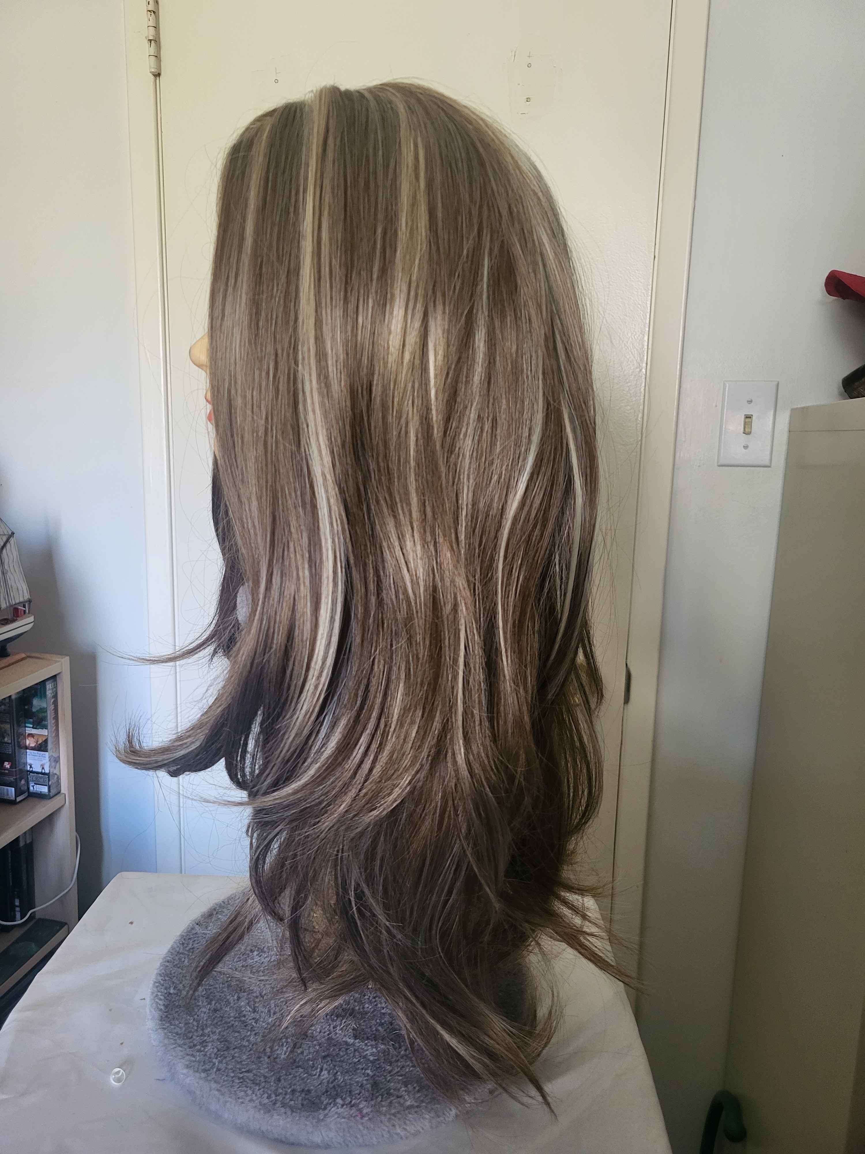 Lt Ash Brown Wig - photo 2