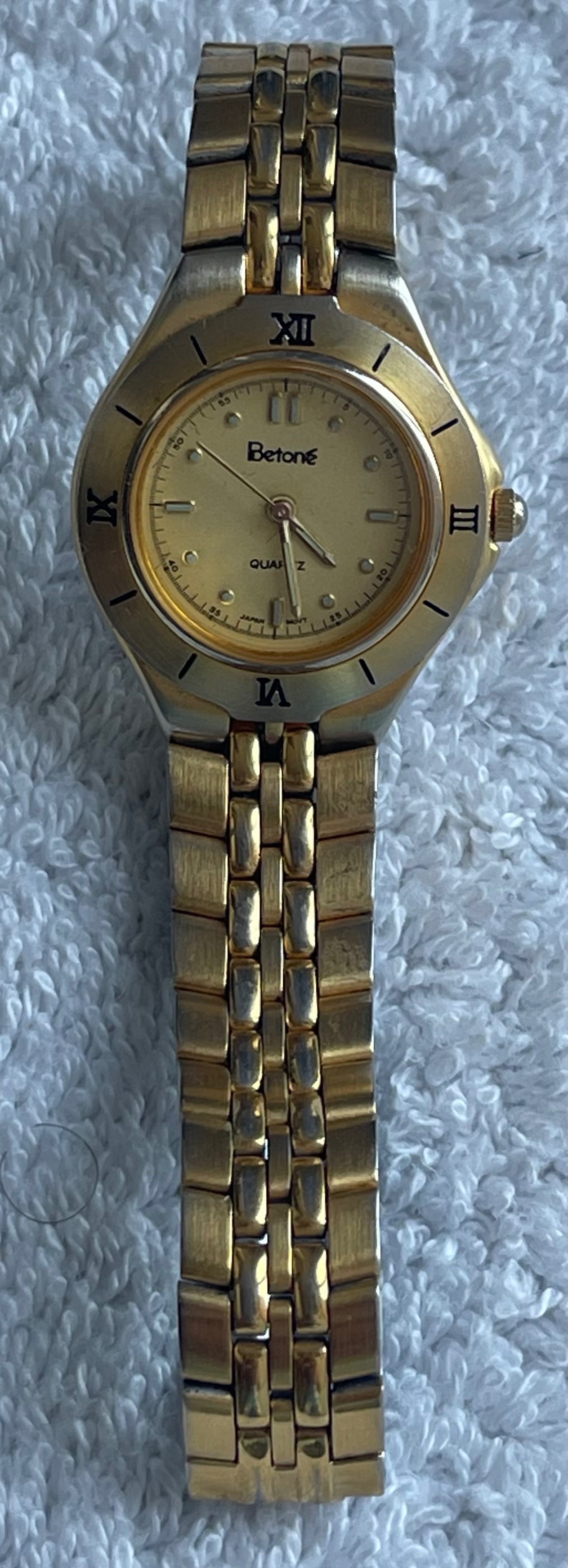 Vintage Betoné Two-Tone Roman Numeral Watch (Needs Battery) - photo 2