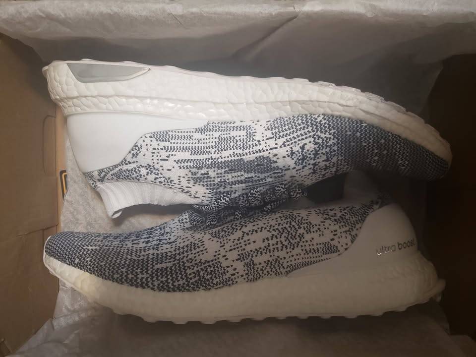 Adidas UltraBOOST Uncaged Oreo's, Men's Size 9.5 BA9616. As New.