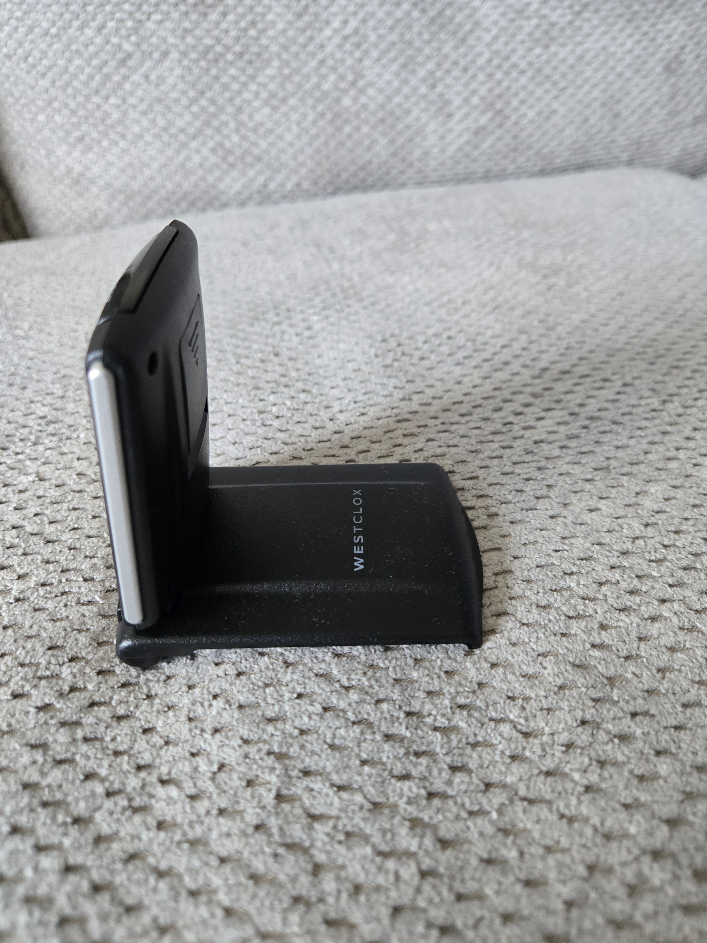 Westclox Digital Travel Alarm Clock - photo 3