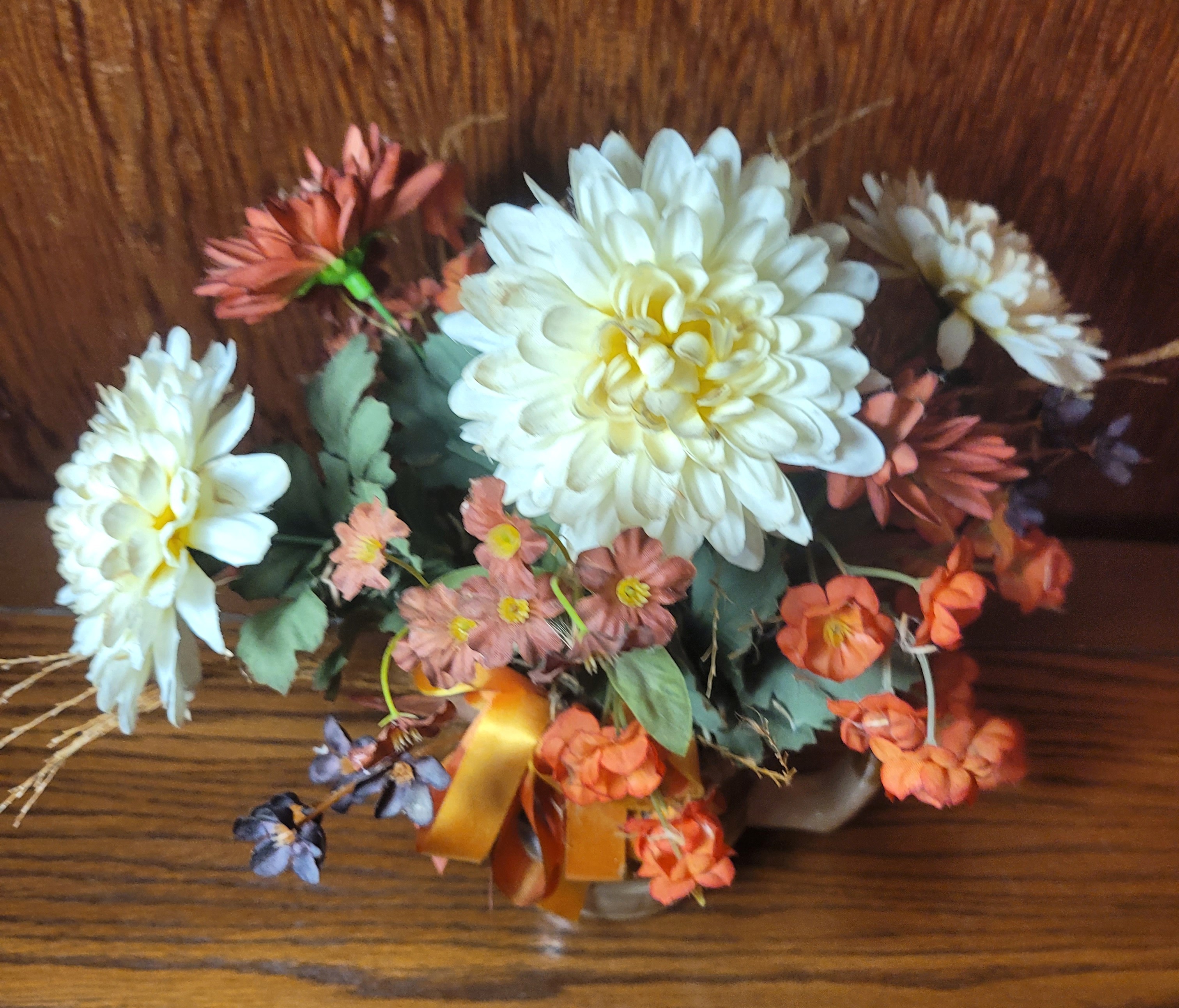 1970s Two-Tone Drip Glaze Mug Vase with Autumn Faux Floral - photo 4