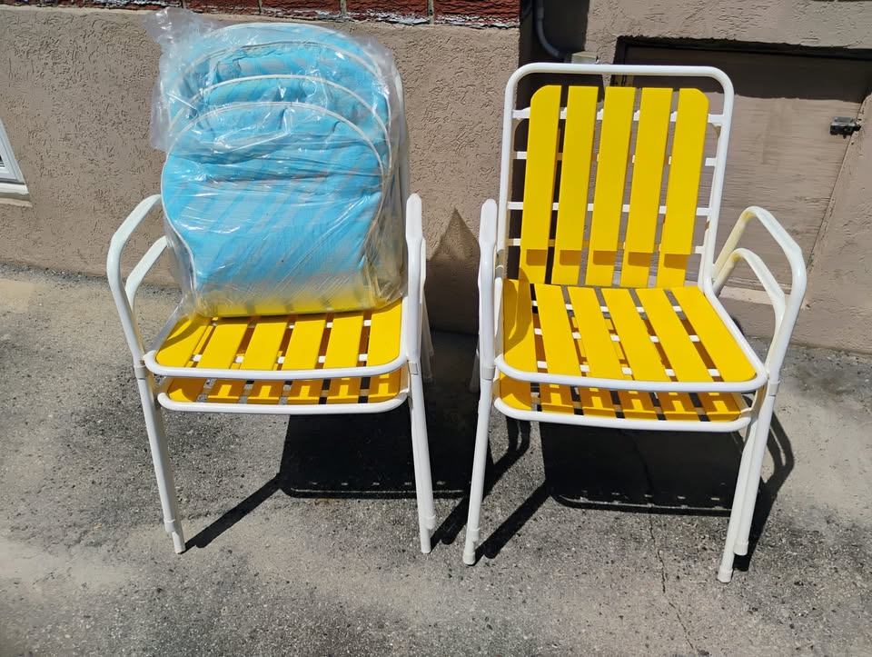 Vintage 80s Heavy Duty Yellow/White Patio Chairs w/Covers