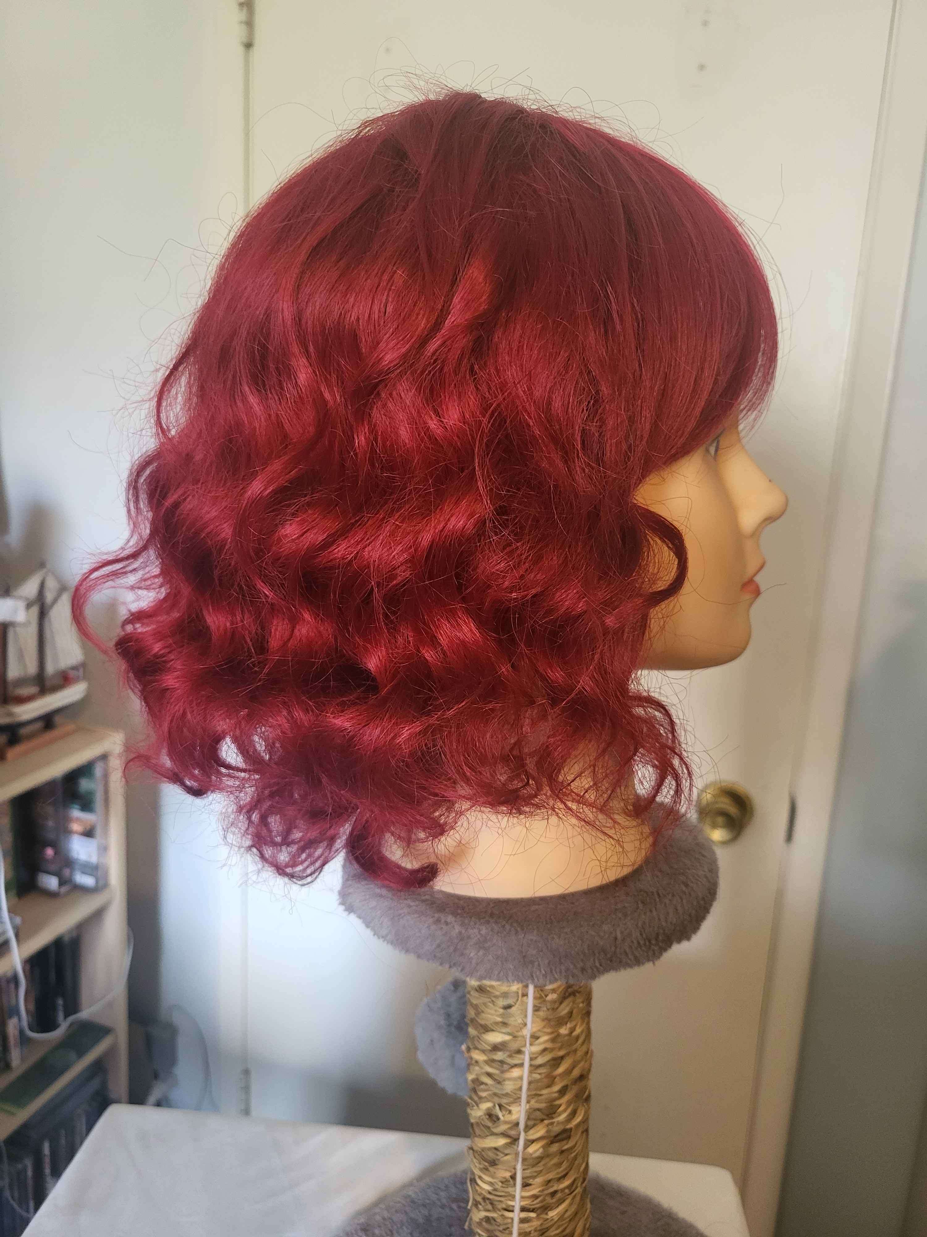 Red Wavy bob - photo 2