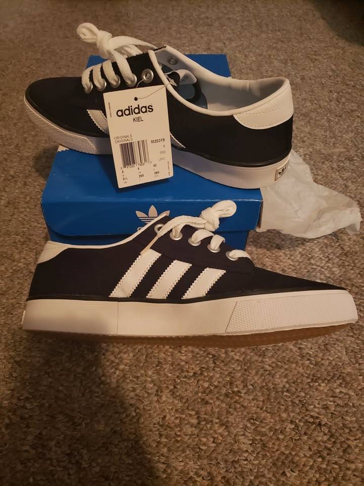 Adidas Kiel Sneakers, Black, Men's Size 8.5. Brand New. NOS.