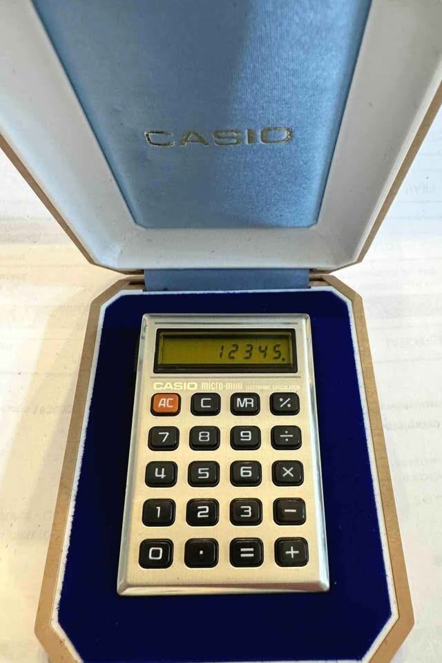 Vintage Casio micro-mini calculator 1970s / Calculatrice 1970 - photo 2