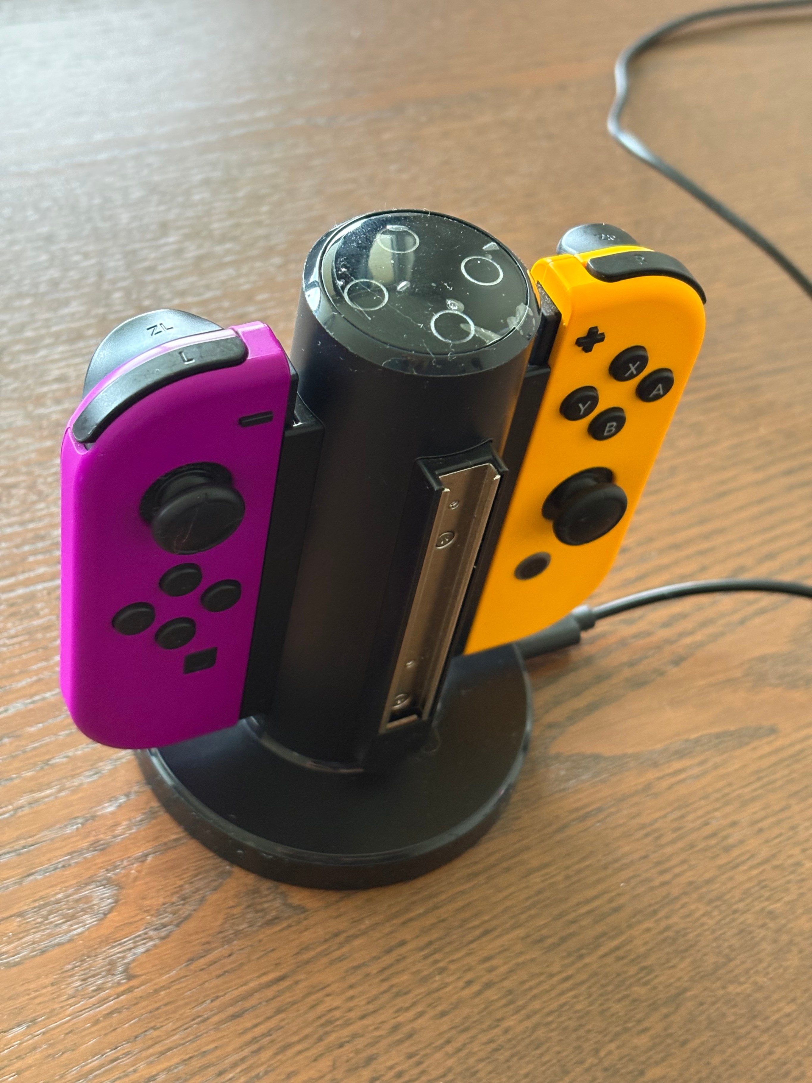 Nintendo 2 JoyCons, Charging Dock and Grips Set