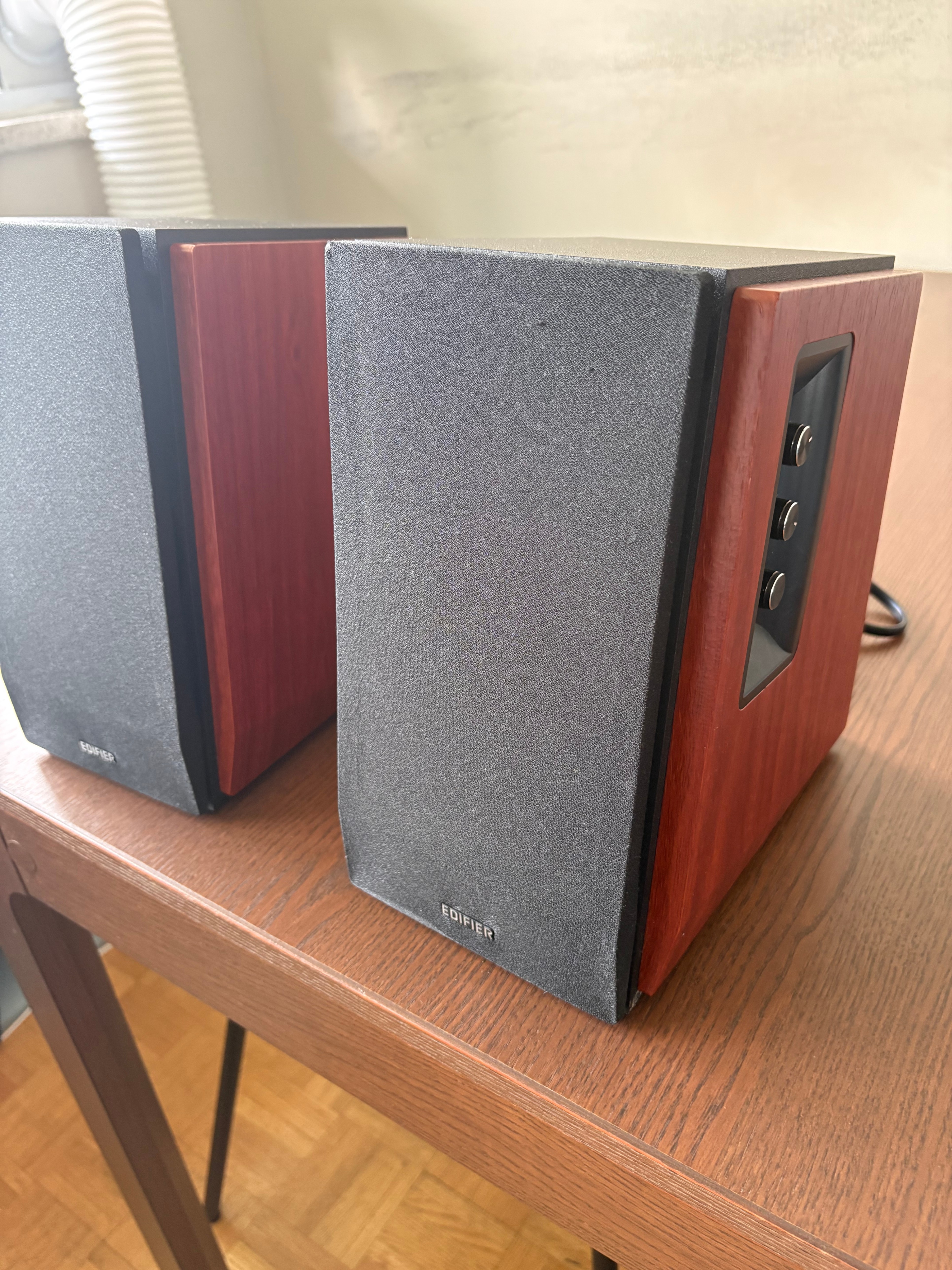 Edifier R1700BT Bluetooth Bookshelf Speakers - photo 3