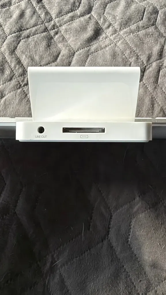 Apple Wireless Keyboard with Dock Stand - photo 4