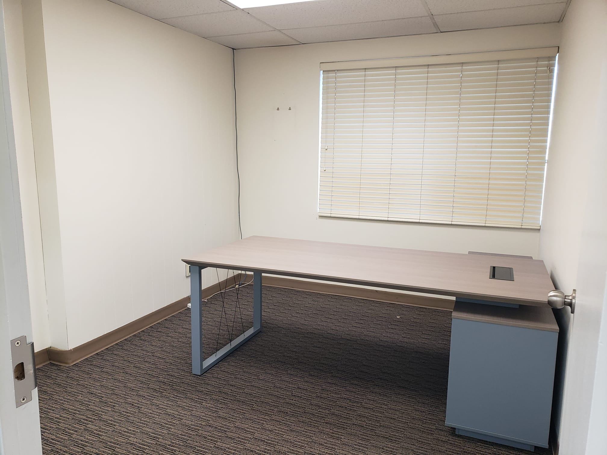 ✨ Commercial office space for rent – Available Immediately ✨ - photo 3