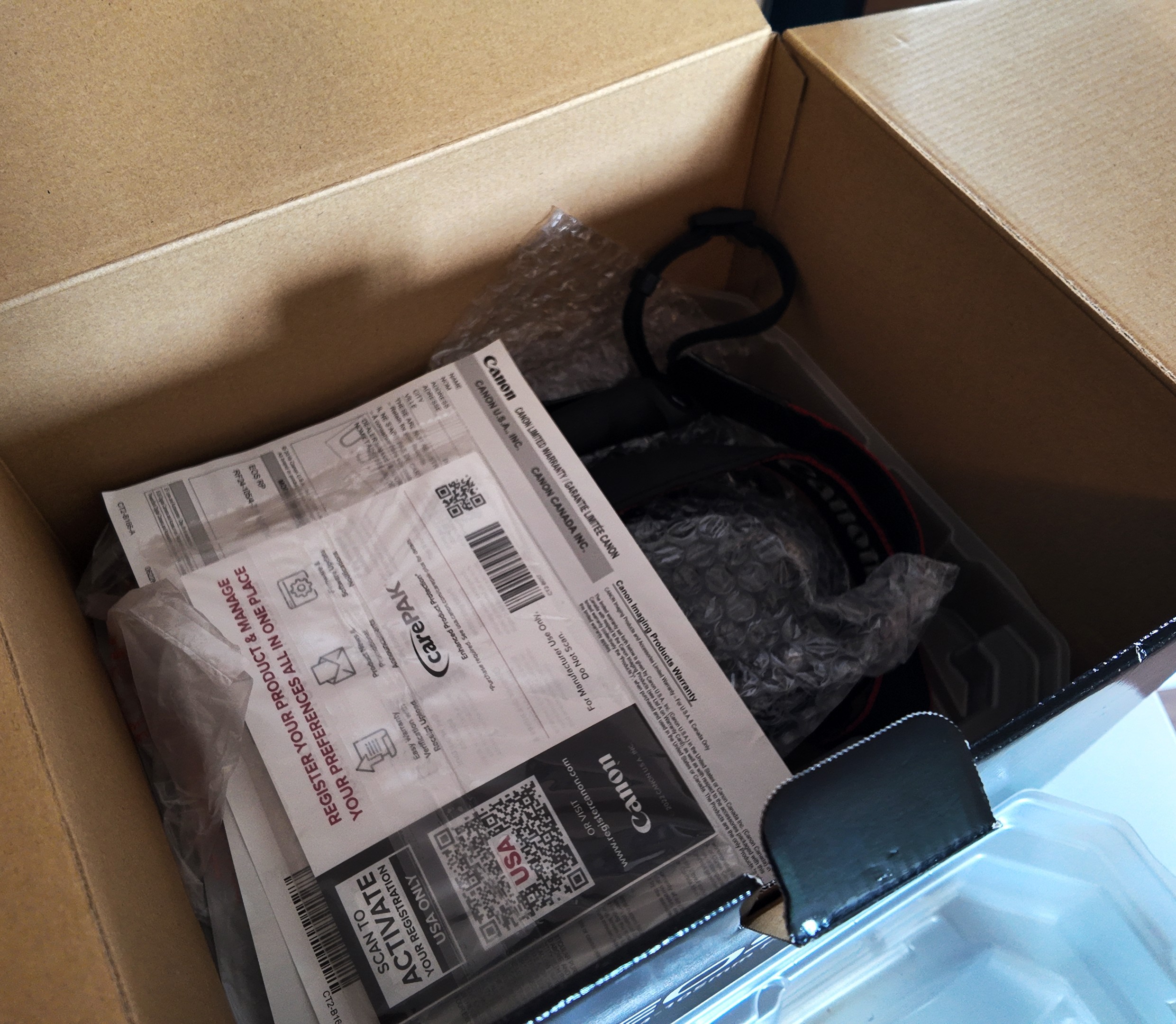 Canon EOS RP Body Only - photo 2