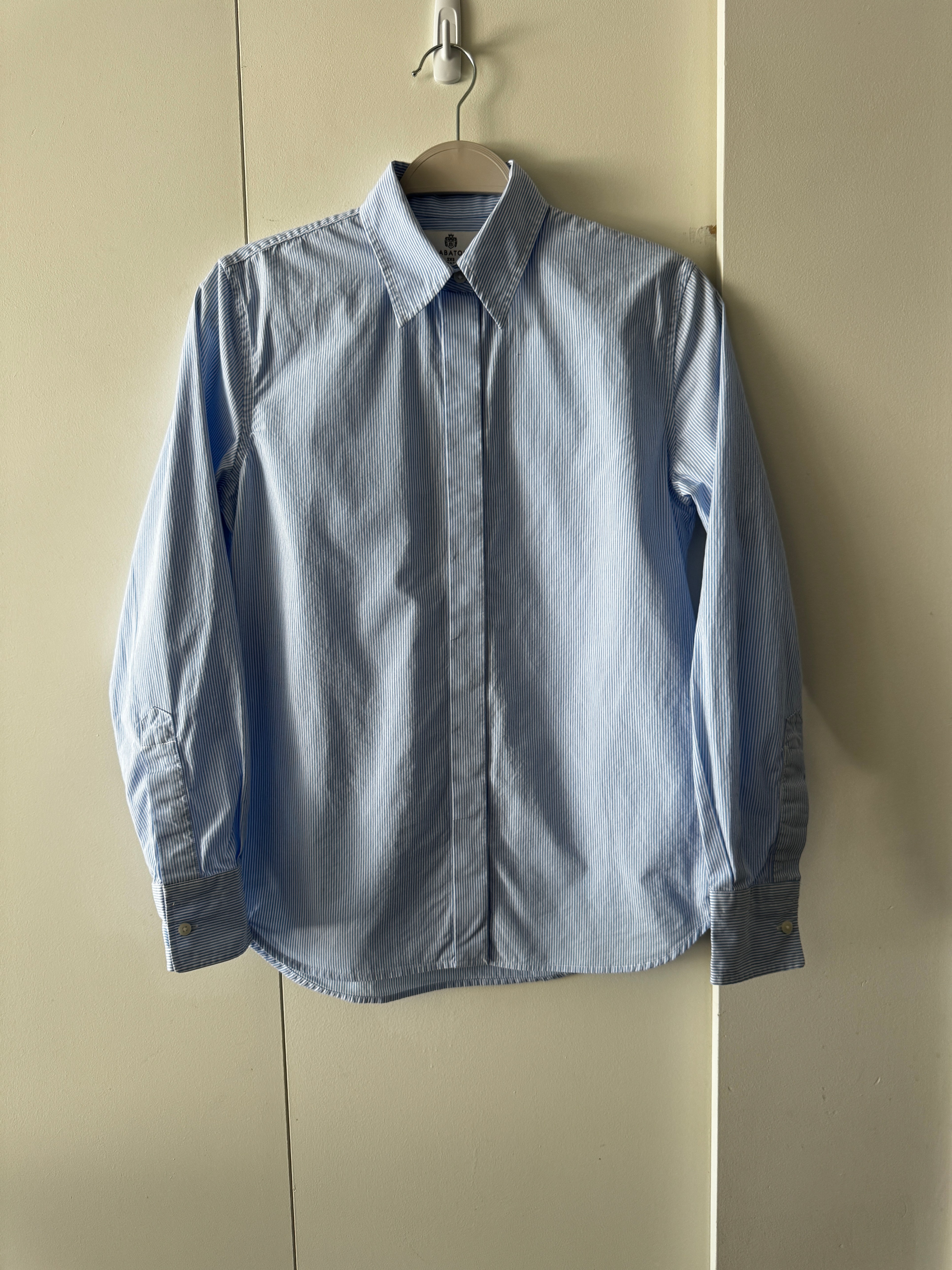 Babaton (Aritzia) New Essential Relaxed Poplin Shirt – Size 2XS