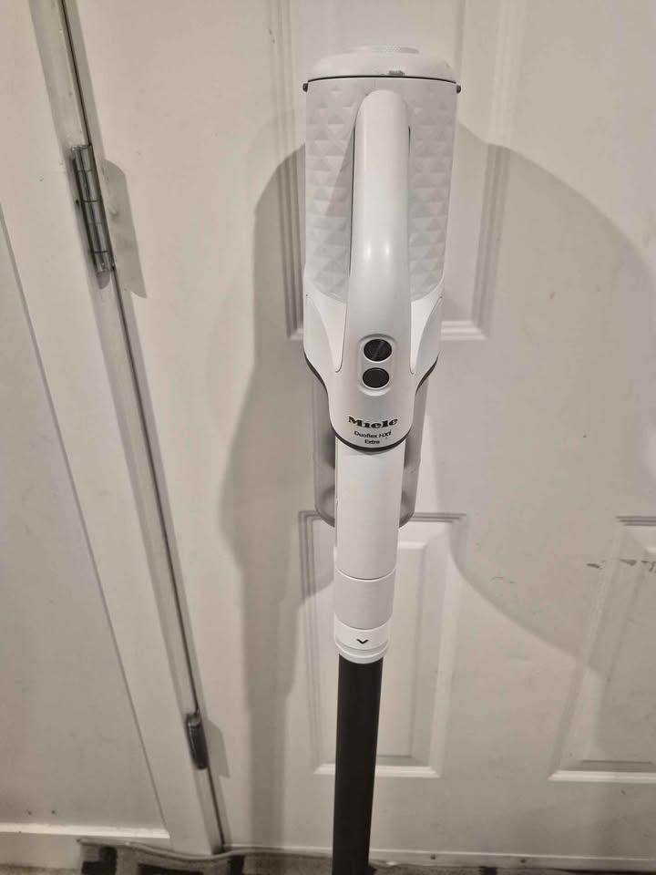 Miele Duoflex HX1 Extra Cordless Vacuum - photo 2