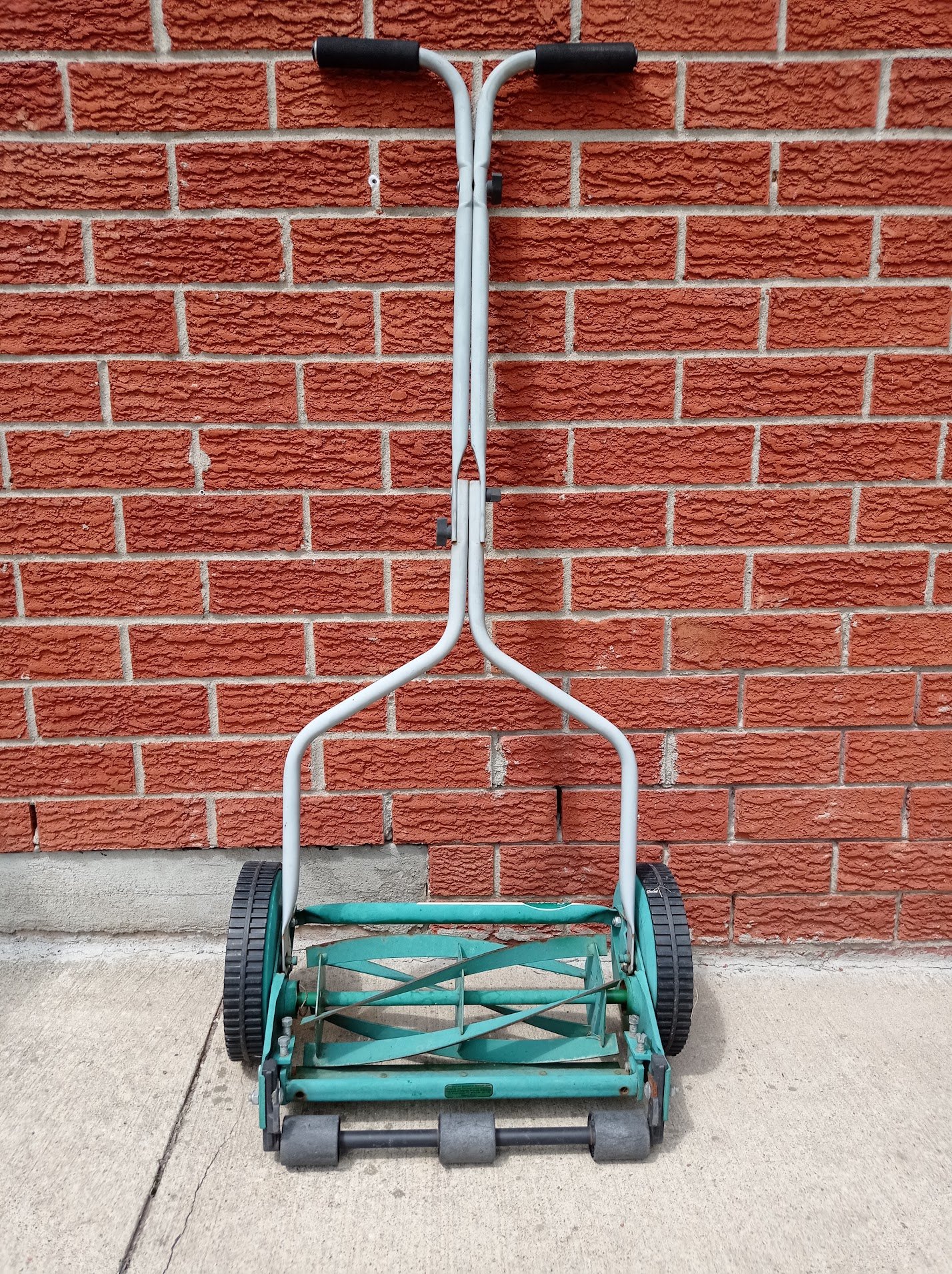 Scotts 14" Turf Reel Mower / Manual Lawn Mower