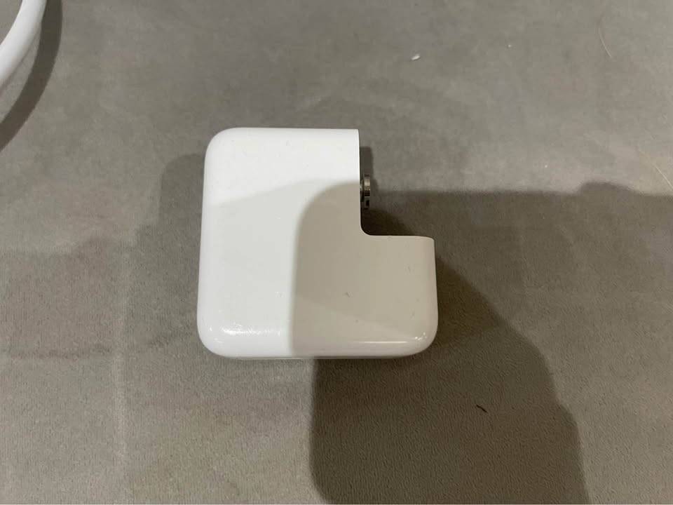 Apple MagSafe 3 MacBook Charger & 30W Brick - photo 2