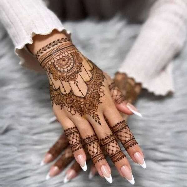 Professional Henna Design Service - photo 3