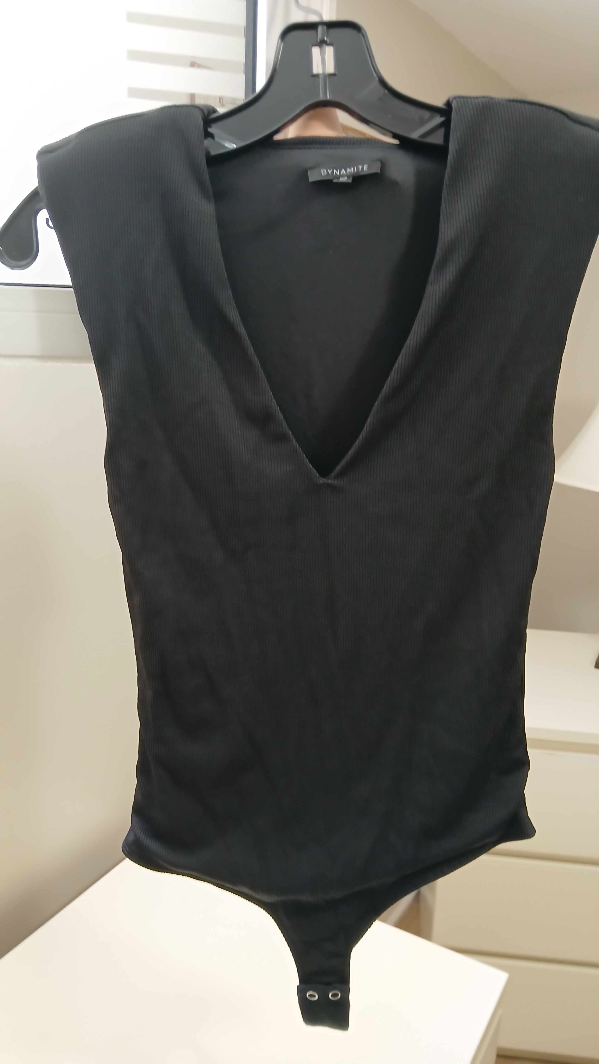 Dynamite Black V-Neck Bodysuit & Grey Denim Skirt - photo 2