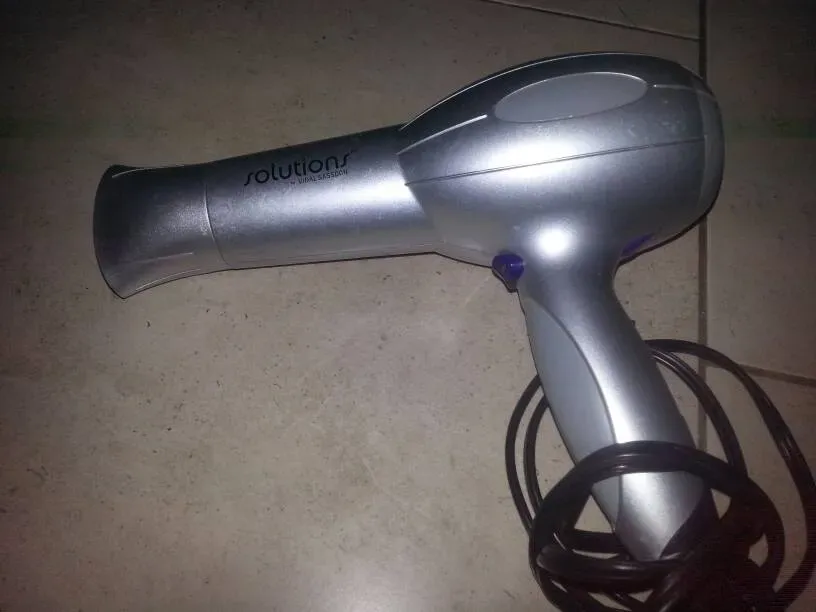 Vidal Sassoon Solutions Ionic Hairdryer With Attachment (See ... - photo 5