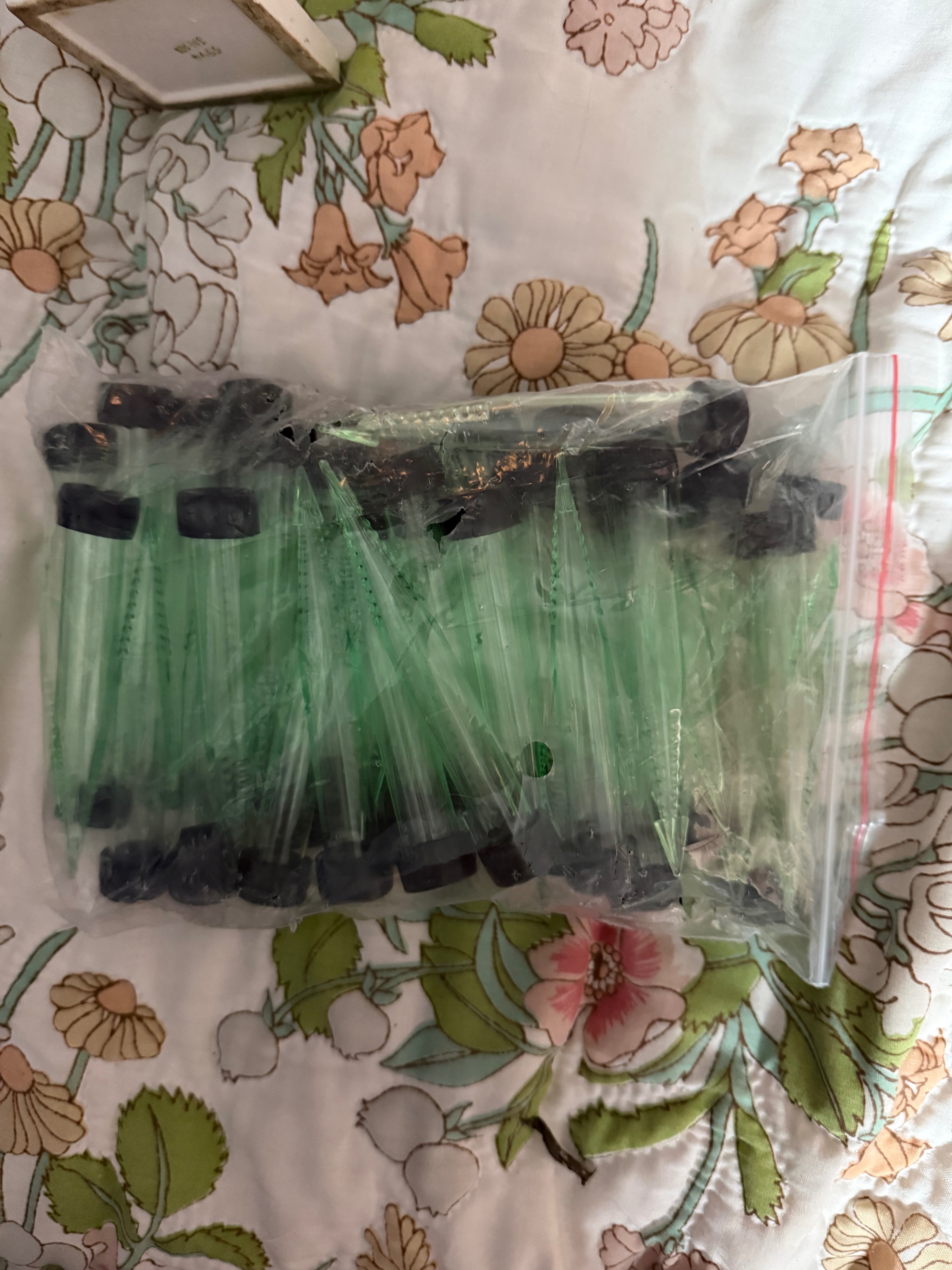 Plastic Vials with Caps for Flowers - photo 5