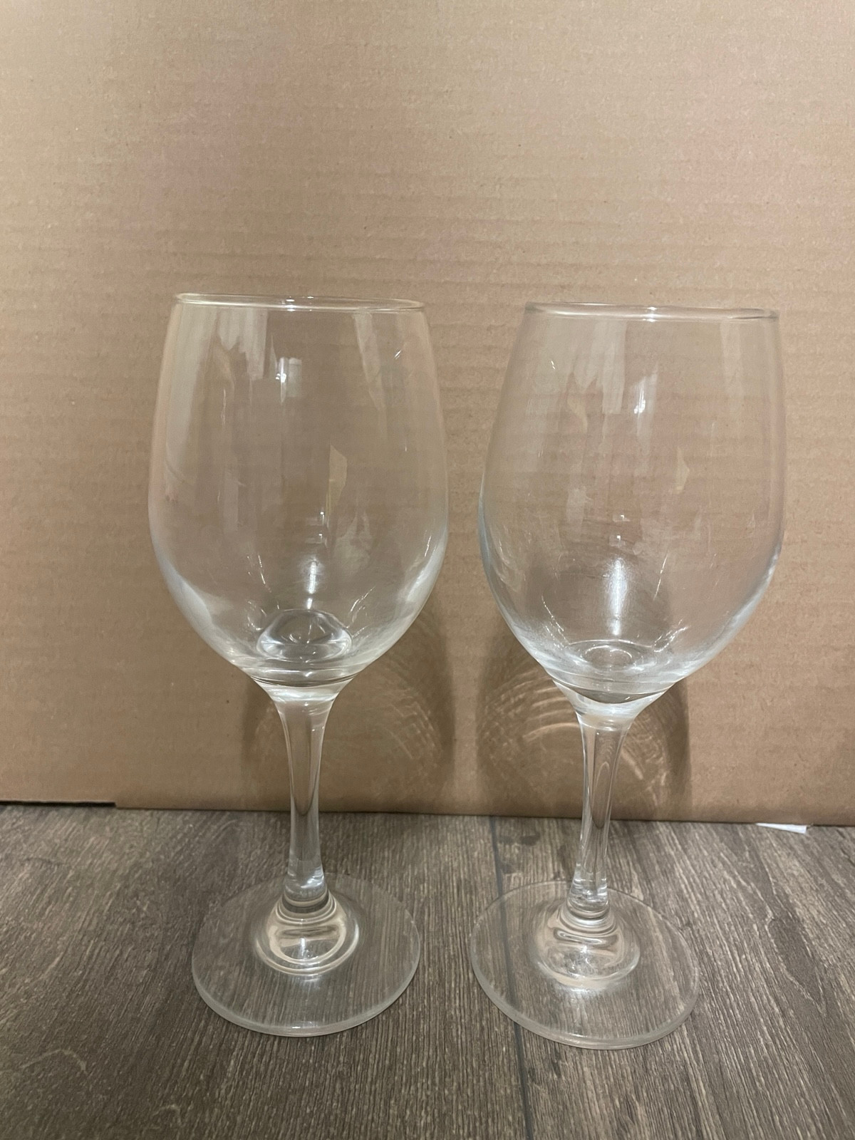 🏡 Moving Out Sale – IKEA Wine Glasses 🍷(Set of 2)