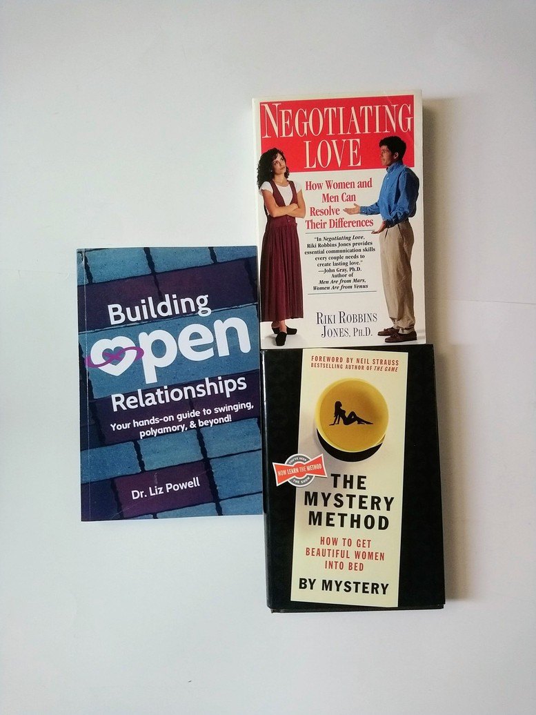 Relationship / Couples / Dating books! - photo 2