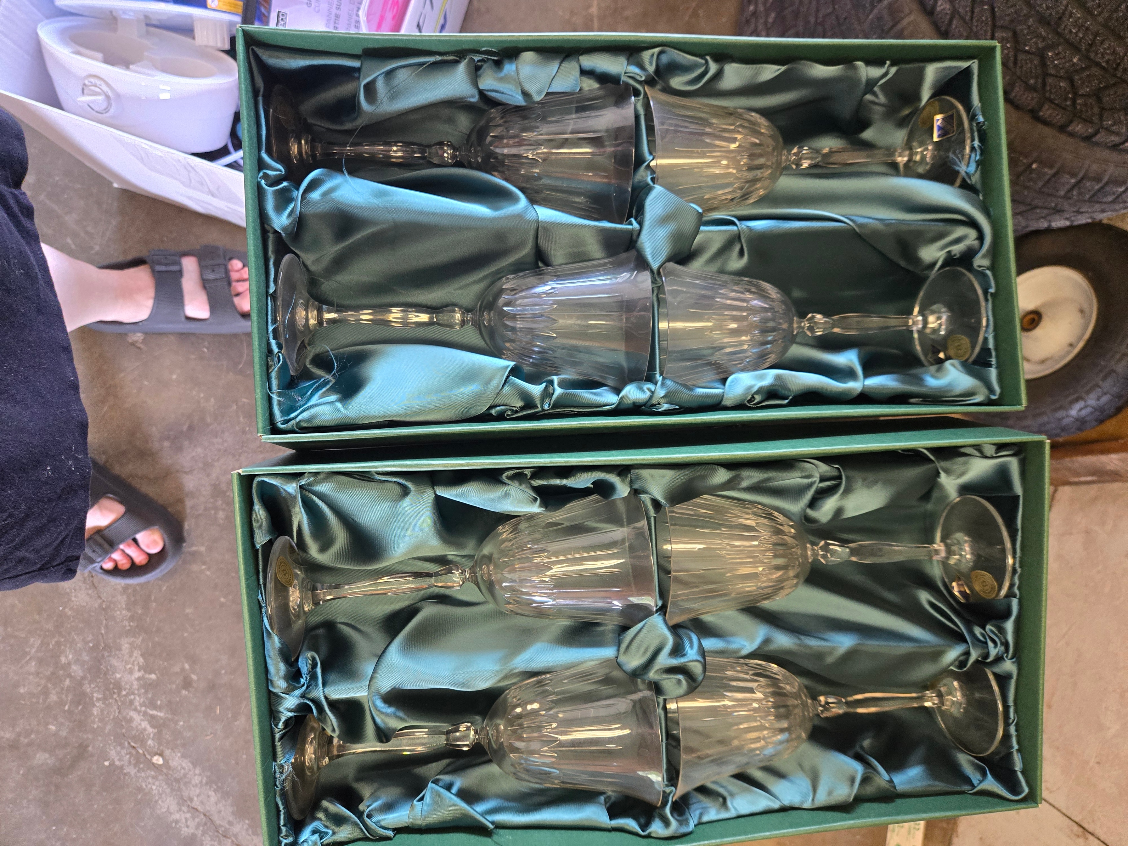 NEW Crystal Decanter & 8 Wine Glasses + 4 tall Glasses - photo 5