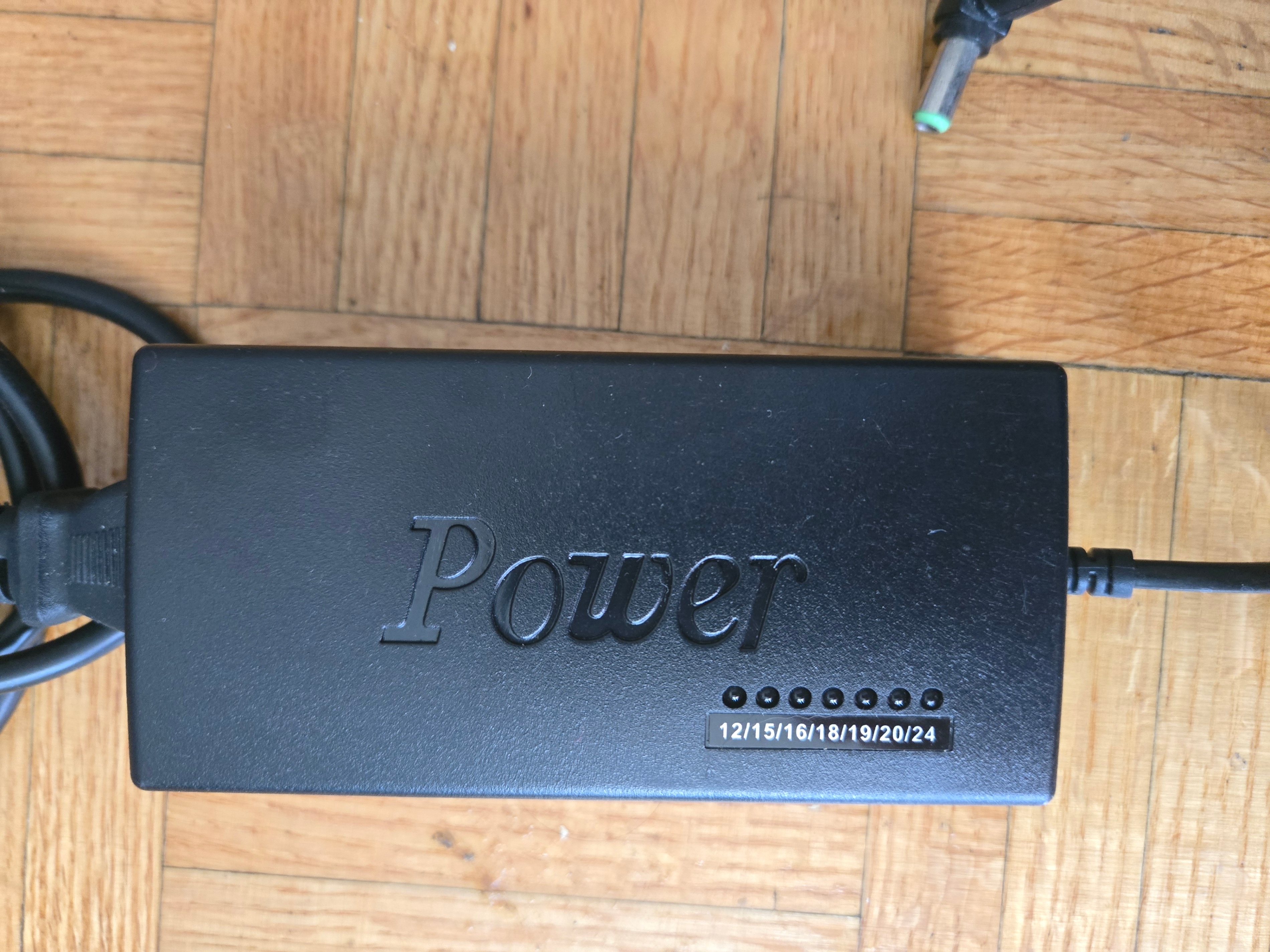 Universal Laptop Power Adapter
