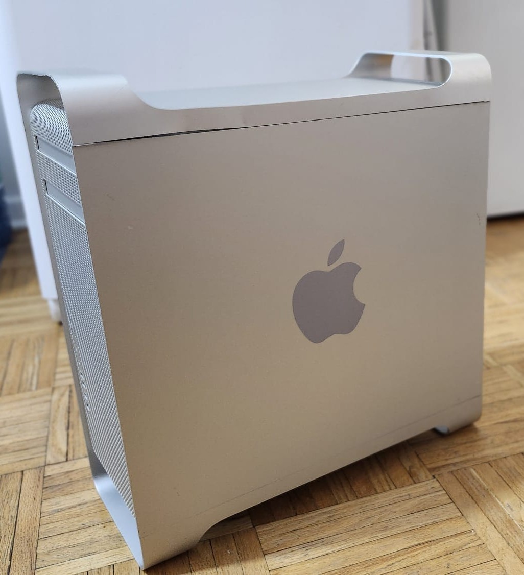 Apple Mac Pro Desktop Workstation – 2.8GHz Quad-Core Intel Xeon