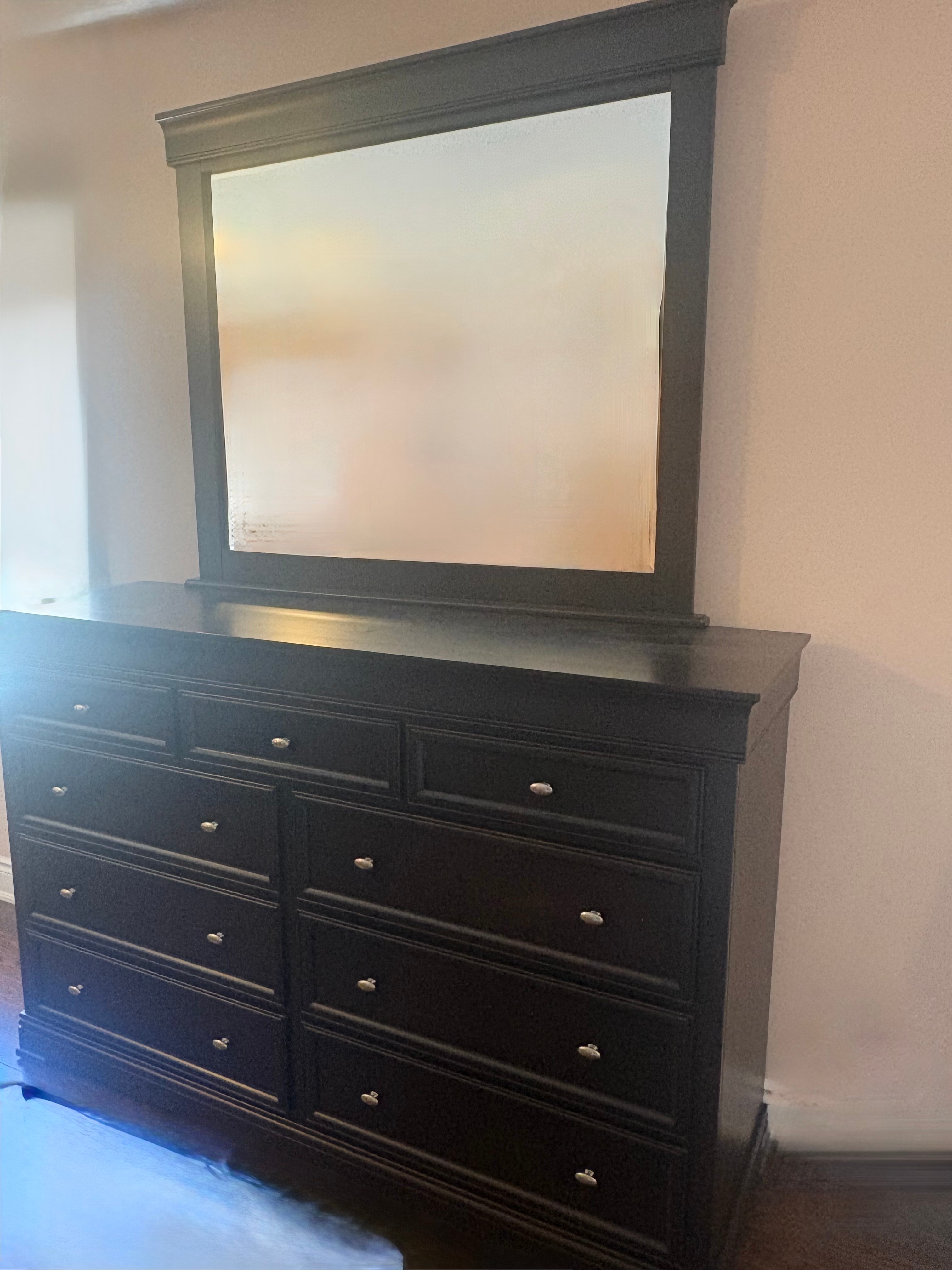 King size 5 piece Bedroom Set - photo 5