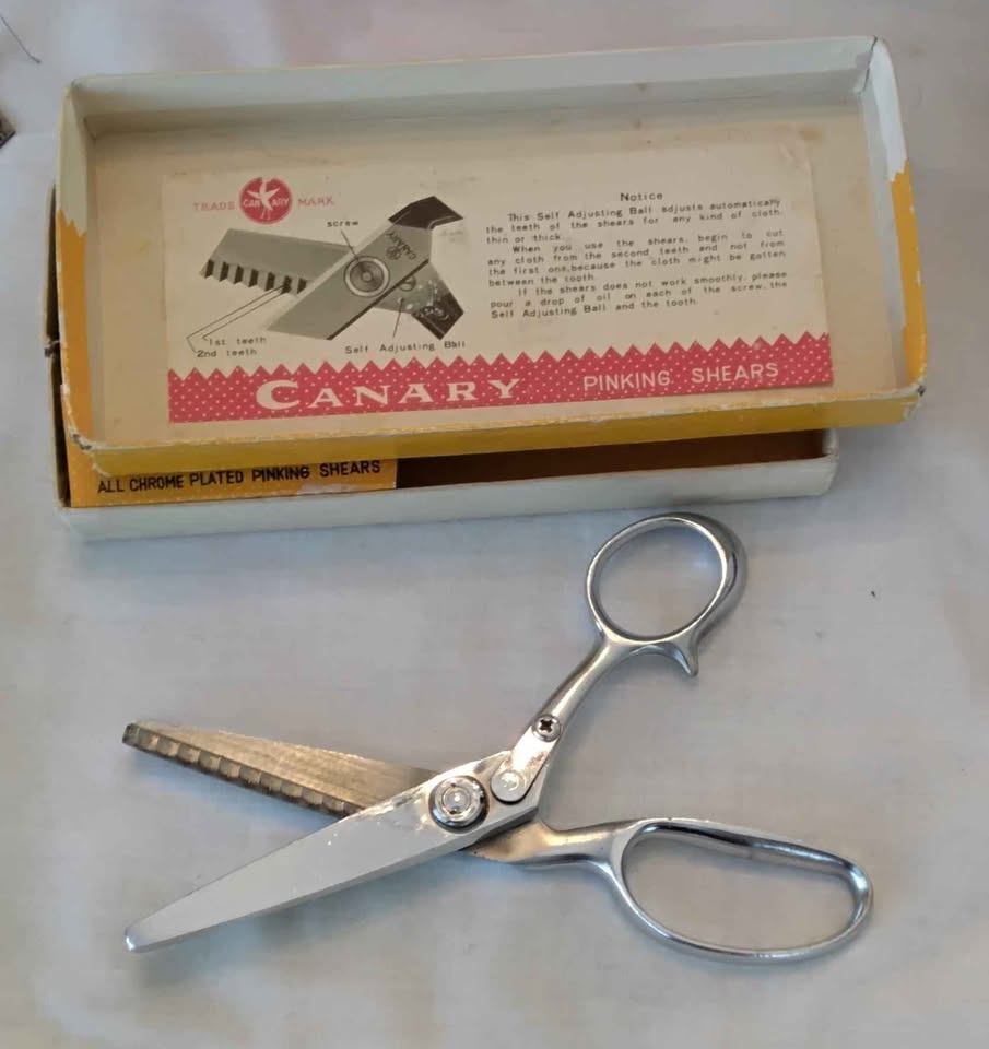 Vintage Yellow Canary Pinking Shears / Ciseaux cranteurs vintage - photo 4