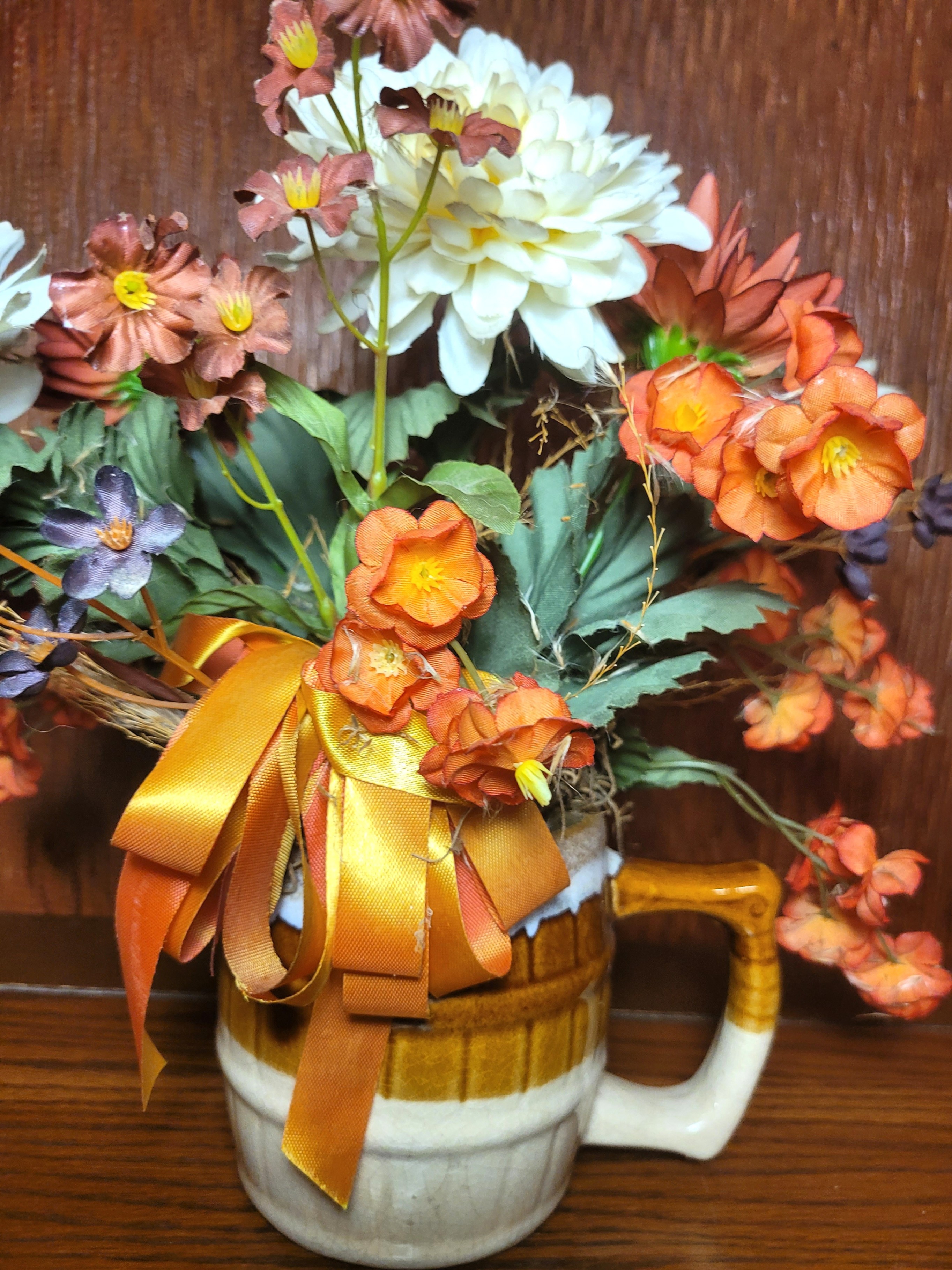 1970s Two-Tone Drip Glaze Mug Vase with Autumn Faux Floral - photo 5