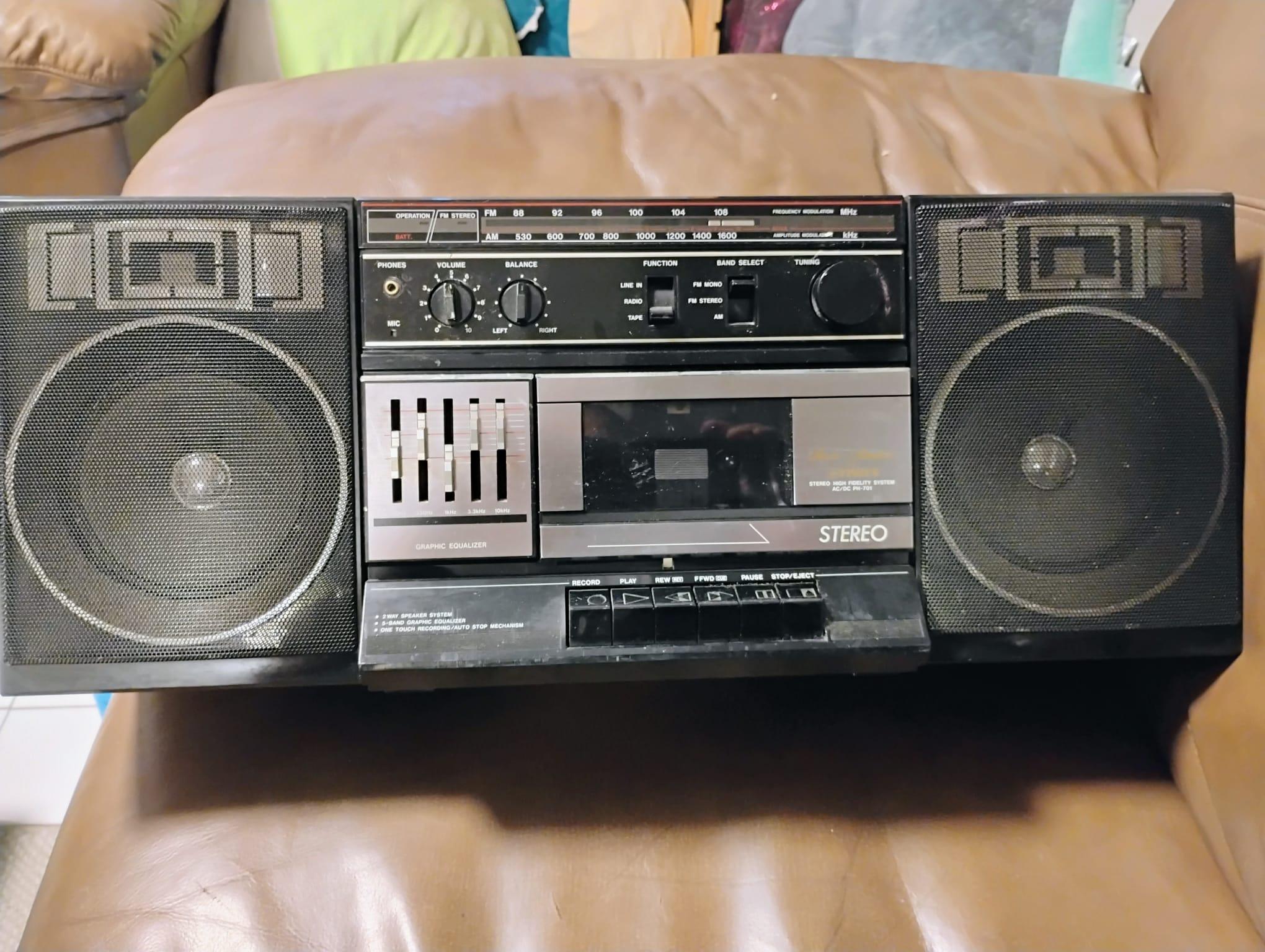 Vintage Fisher Studio Standard Boombox - photo 4