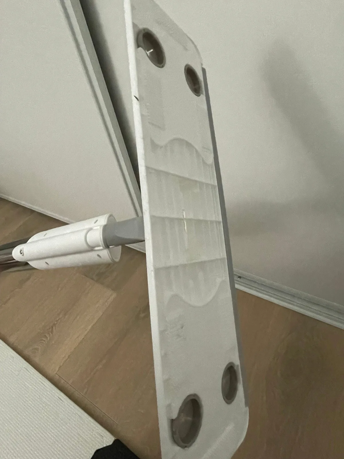 Spray Mop with Reusable Microfiber Pad - photo 4