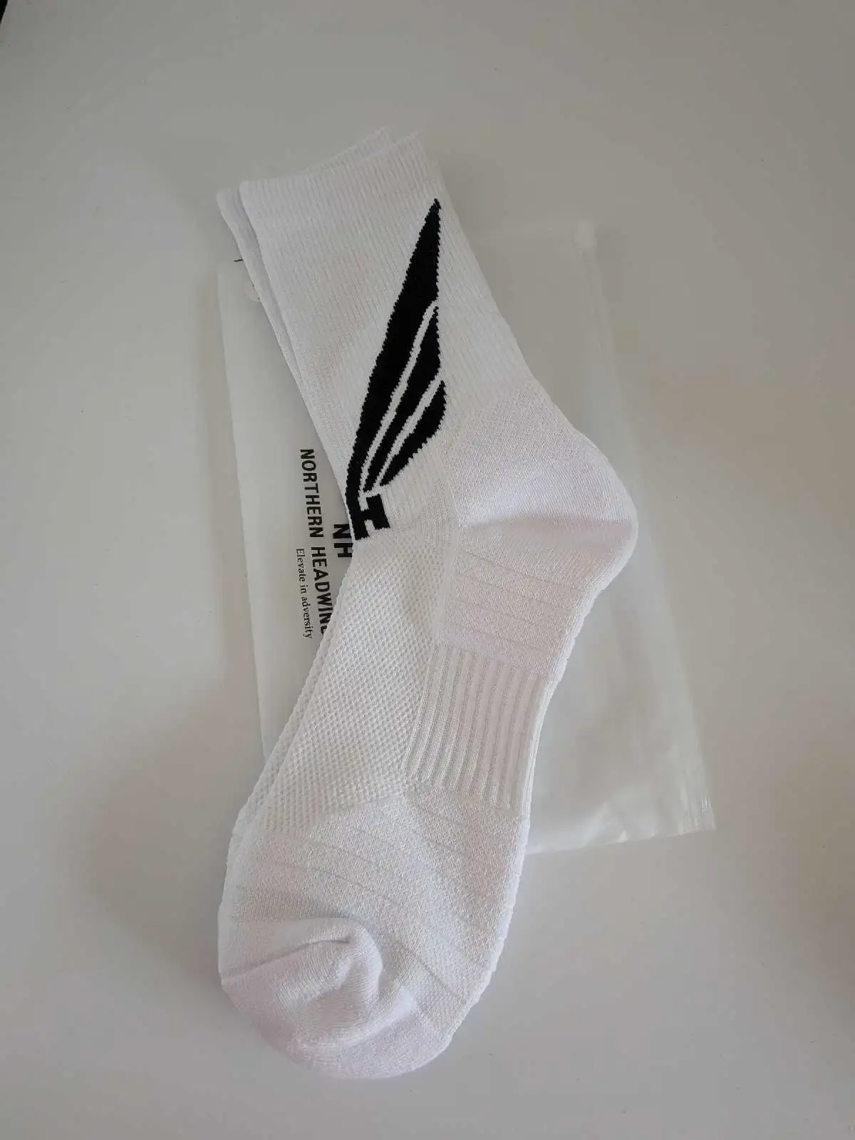 Northern Headwind Athletic Socks