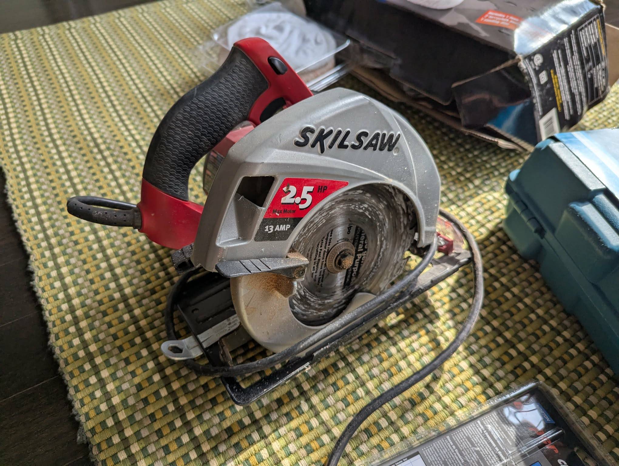 SKILSAW 5600, 2.4 HP, 13 amp, circular saw with 7-1/4" blade