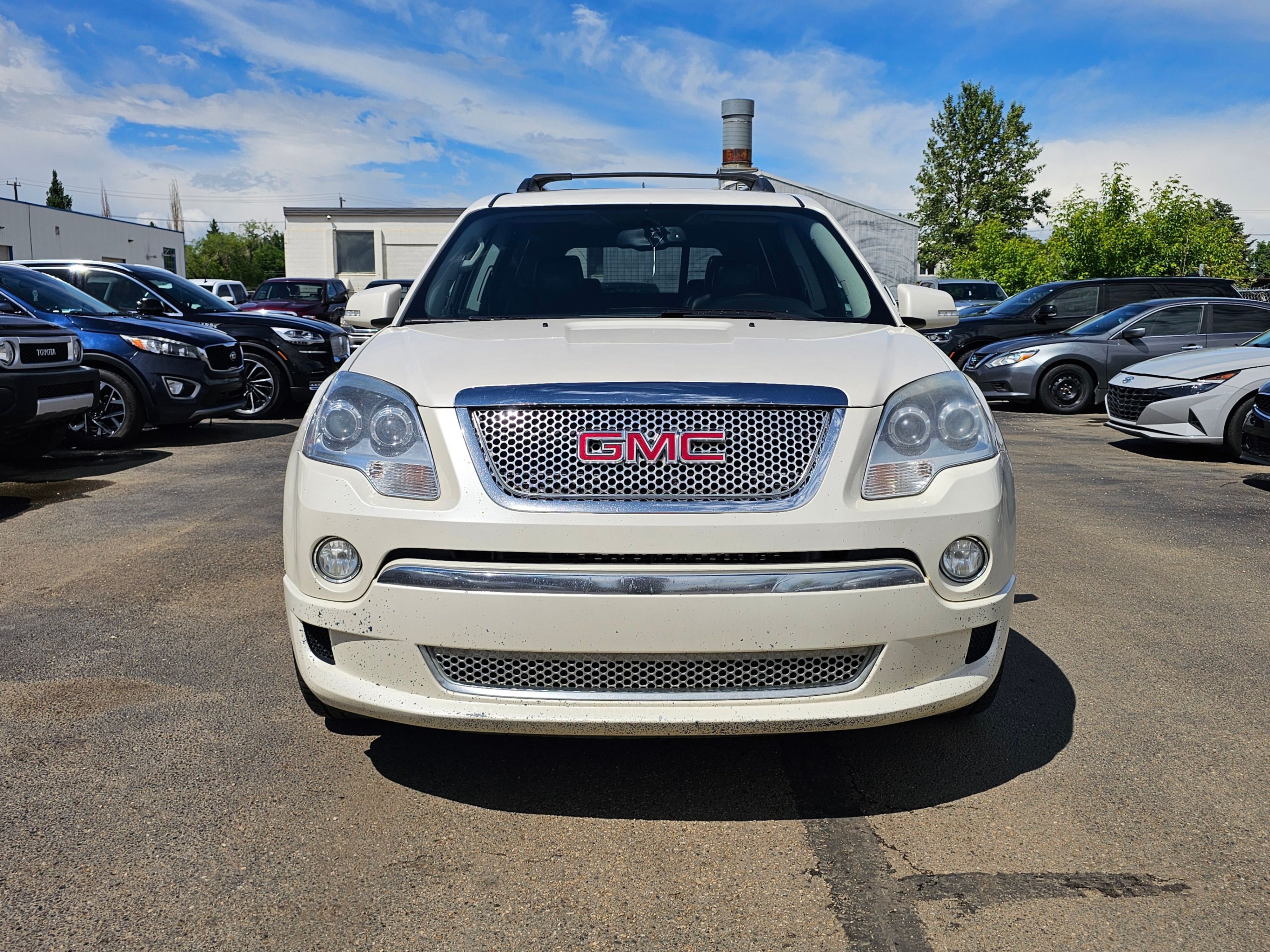 2012 GMC ACADIA DENALI - photo 2