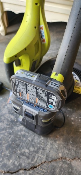 Ryobi 18V ONE+ Cordless Leaf Blower & String Trimmer Combo - photo 2