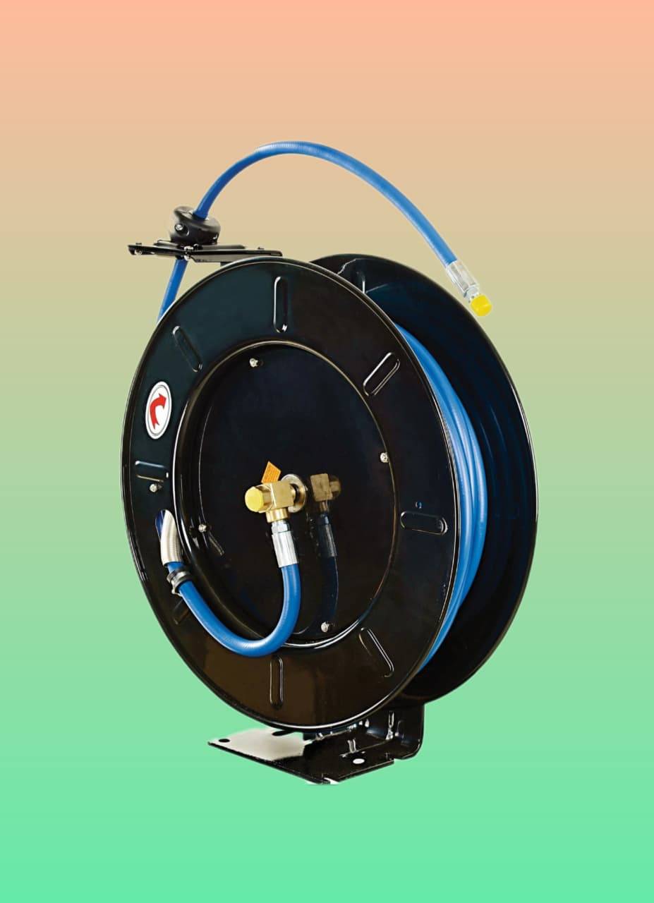 Auto-Rewind Hose Reel (50 ft x 3/8 in)