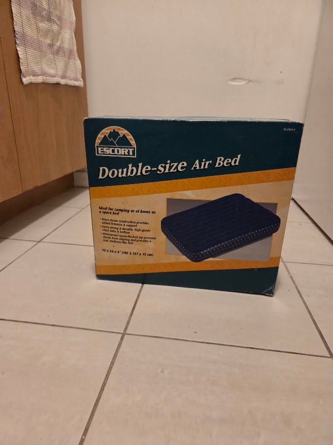 Brand New In Box Escort Double Air Bed Mattress (75" x 54" x 8")