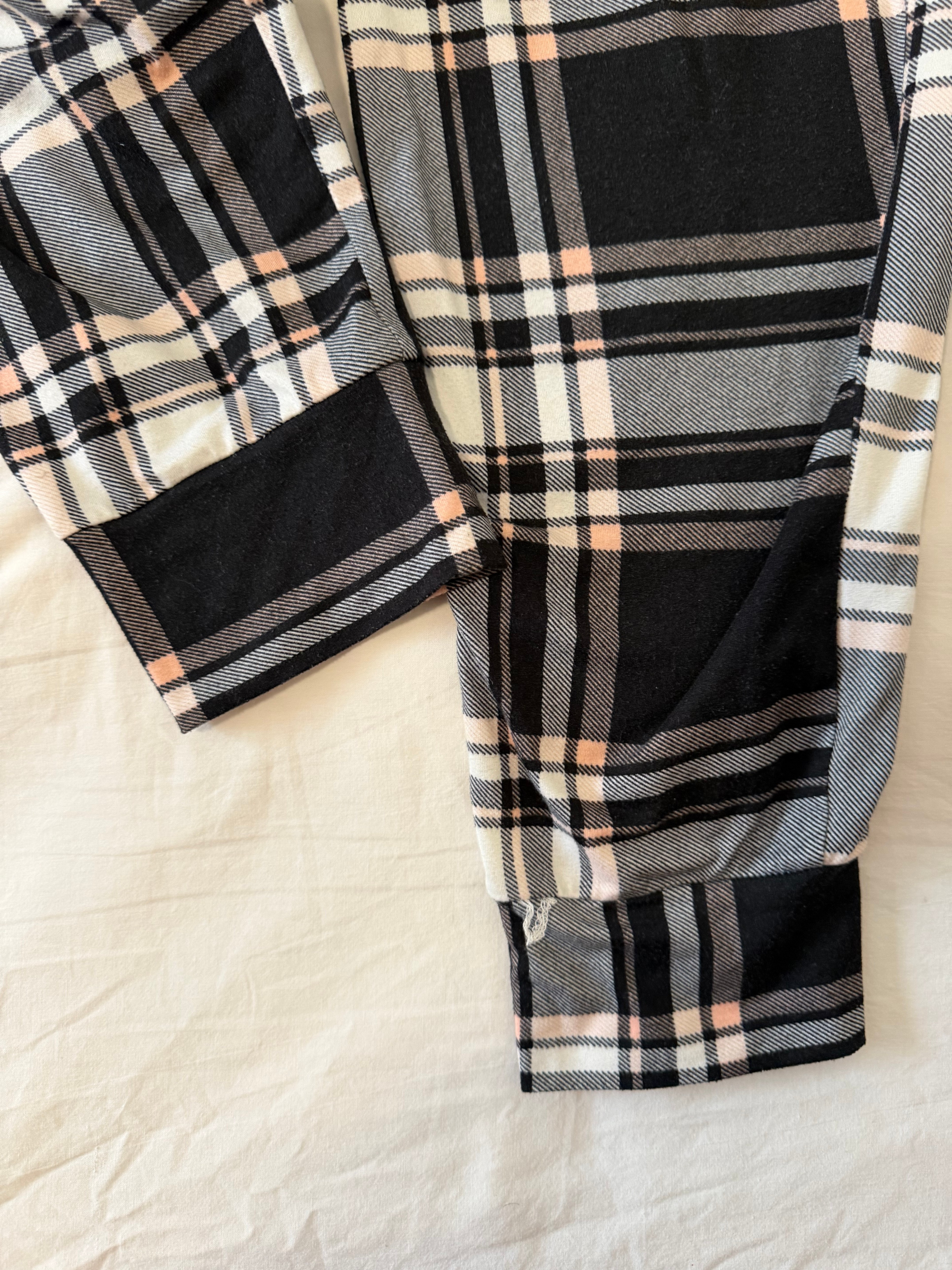 Women’s Plaid Lounge Jumpsuit – Size M/M - photo 3