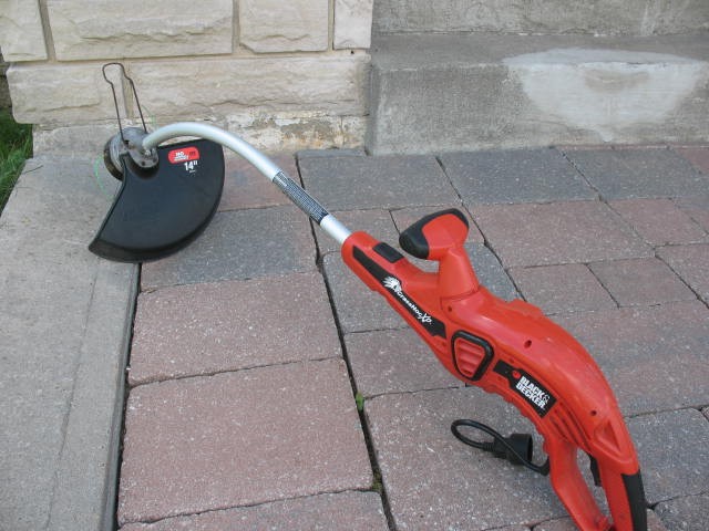 Black and Decker HOG Corded Grass Trimmer - photo 5