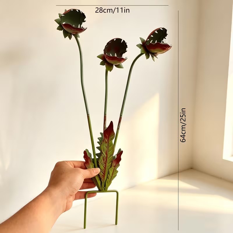 Painted Metal Venus Fly Trap Garden Decoration