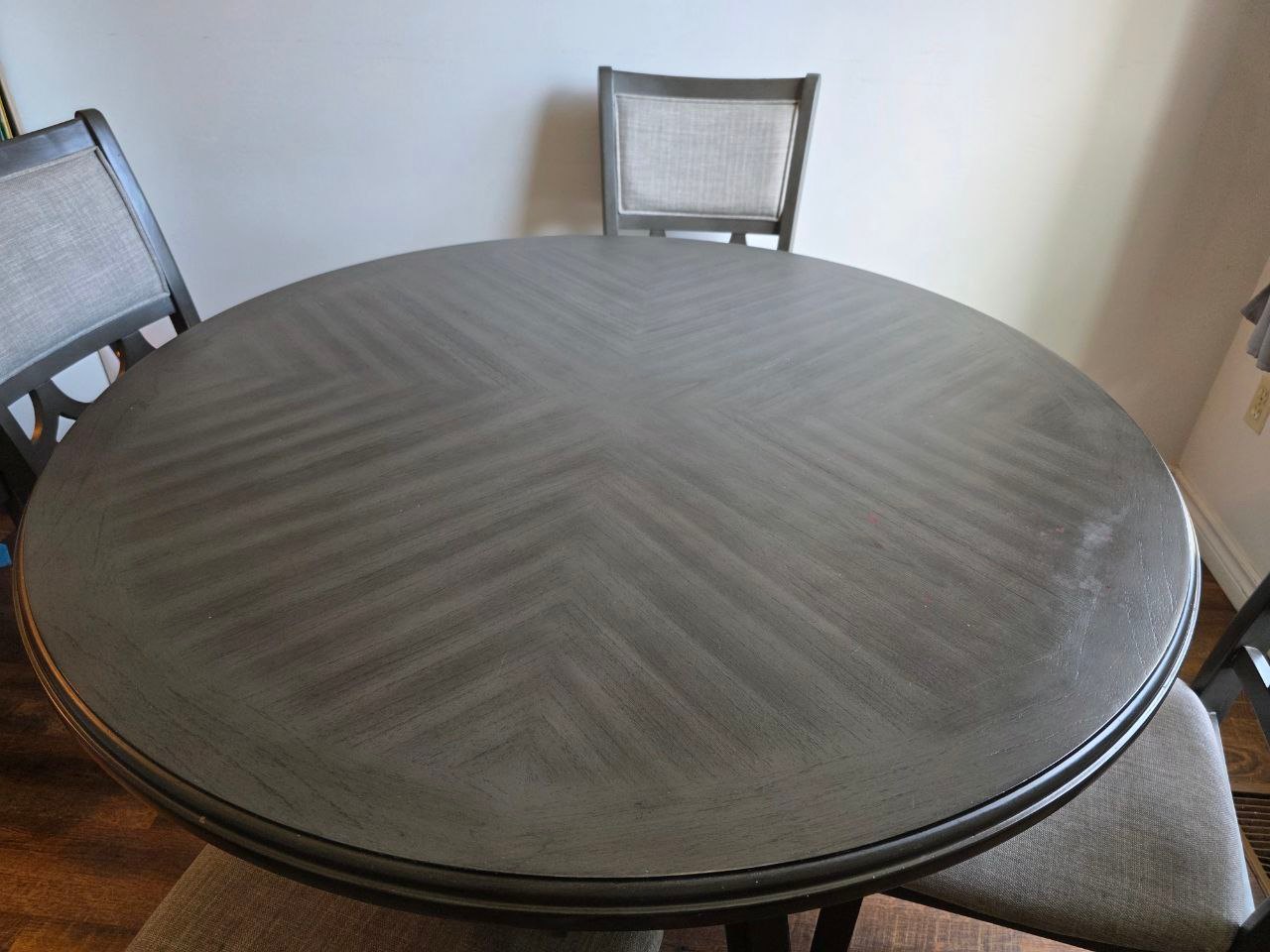 Ashley Furniture 5PC Dining Set - Needs TLC. BEST OFFER - photo 3