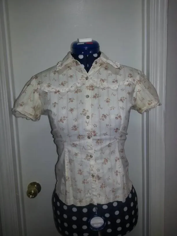 Short Sleeved Floral Button Up Shirt - Primadonna Collection
