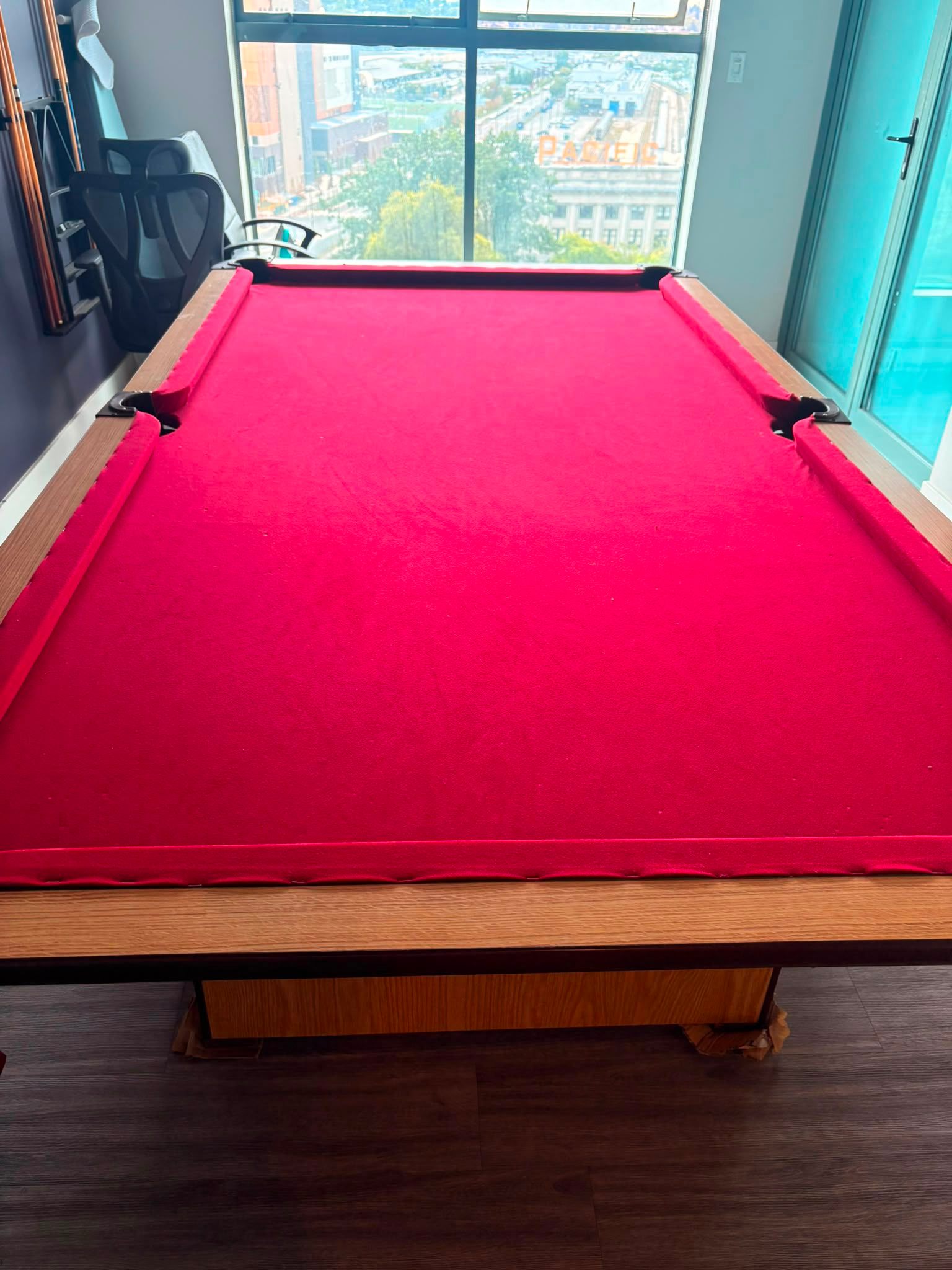 Red Pool Table - photo 3
