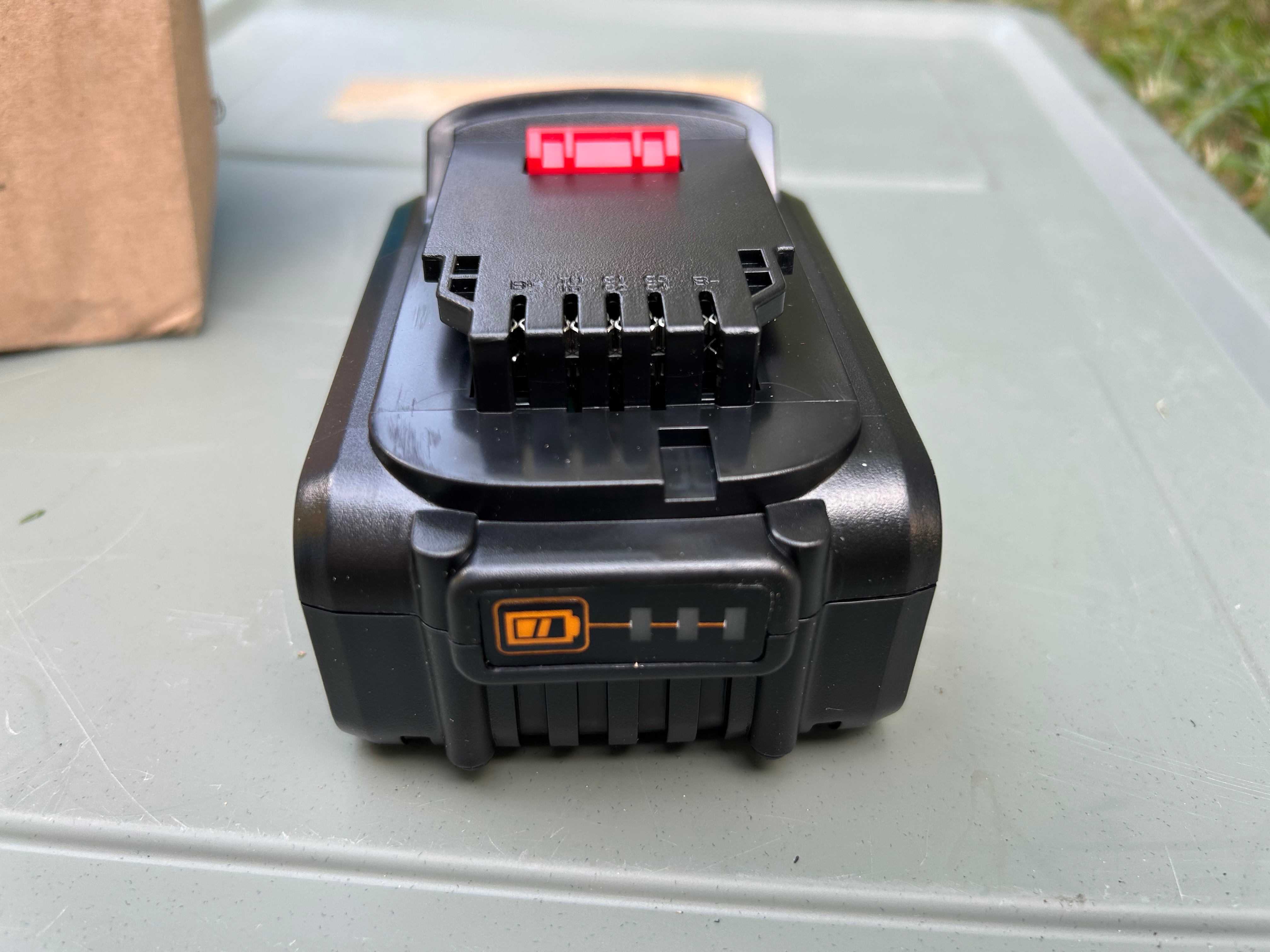 18V Rechargeable Lithium Ion Battery 5AH - photo 2