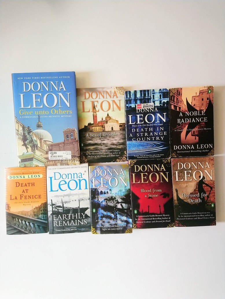 Donna Leon books!!