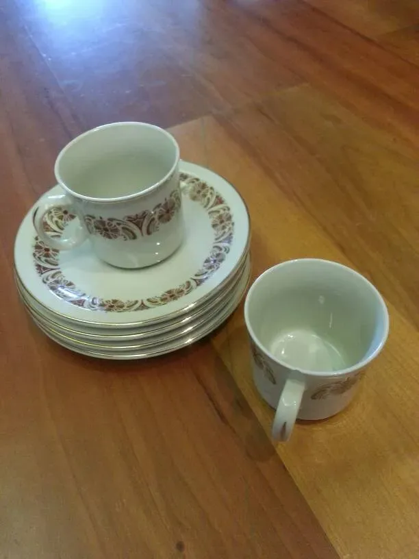 Real Gold-Rimmed "China" Tea Plate Set: 2 Tiny Cups And 4 Tin...