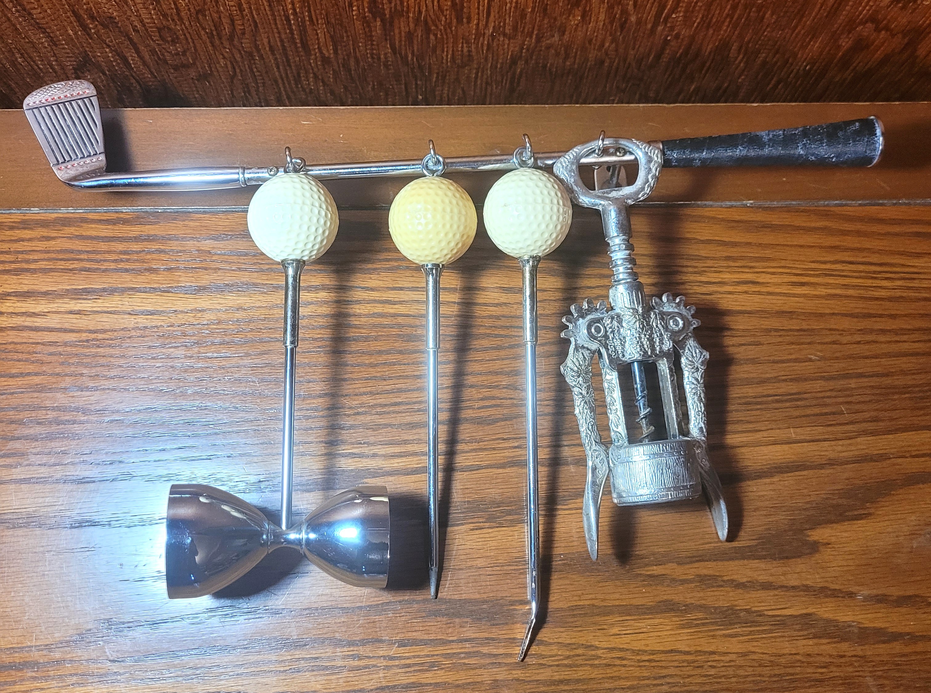 1960s Golf Bar Tool Set Wall Mounted Golf Club Rack - photo 3