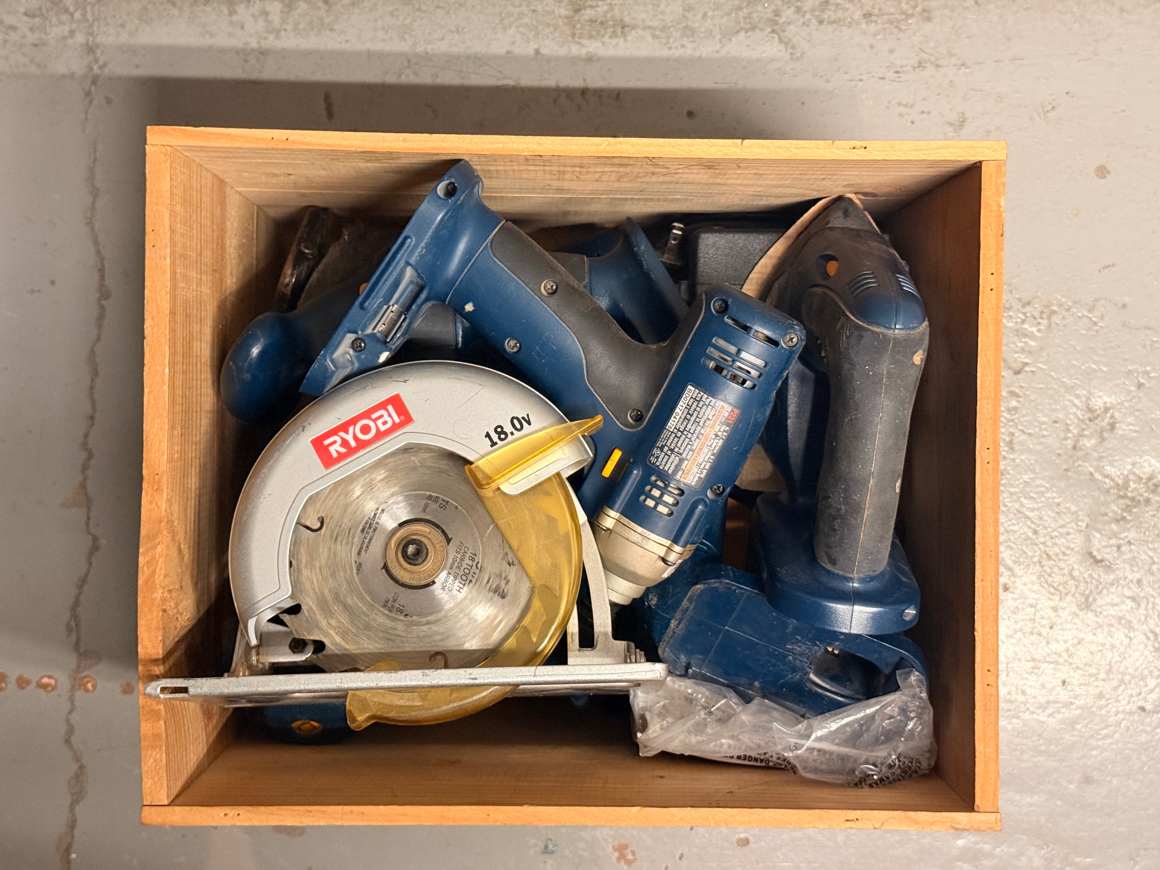 Ryobi 18V Power Tool Set - photo 2
